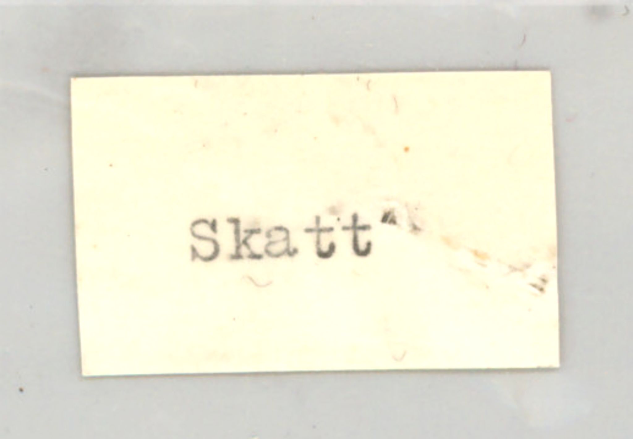 Møre og Romsdal vegkontor - Ålesund trafikkstasjon, AV/SAT-A-4099/F/Fe/L0049: Registreringskort for kjøretøy T 14864 - T 18613, 1927-1998, s. 1423