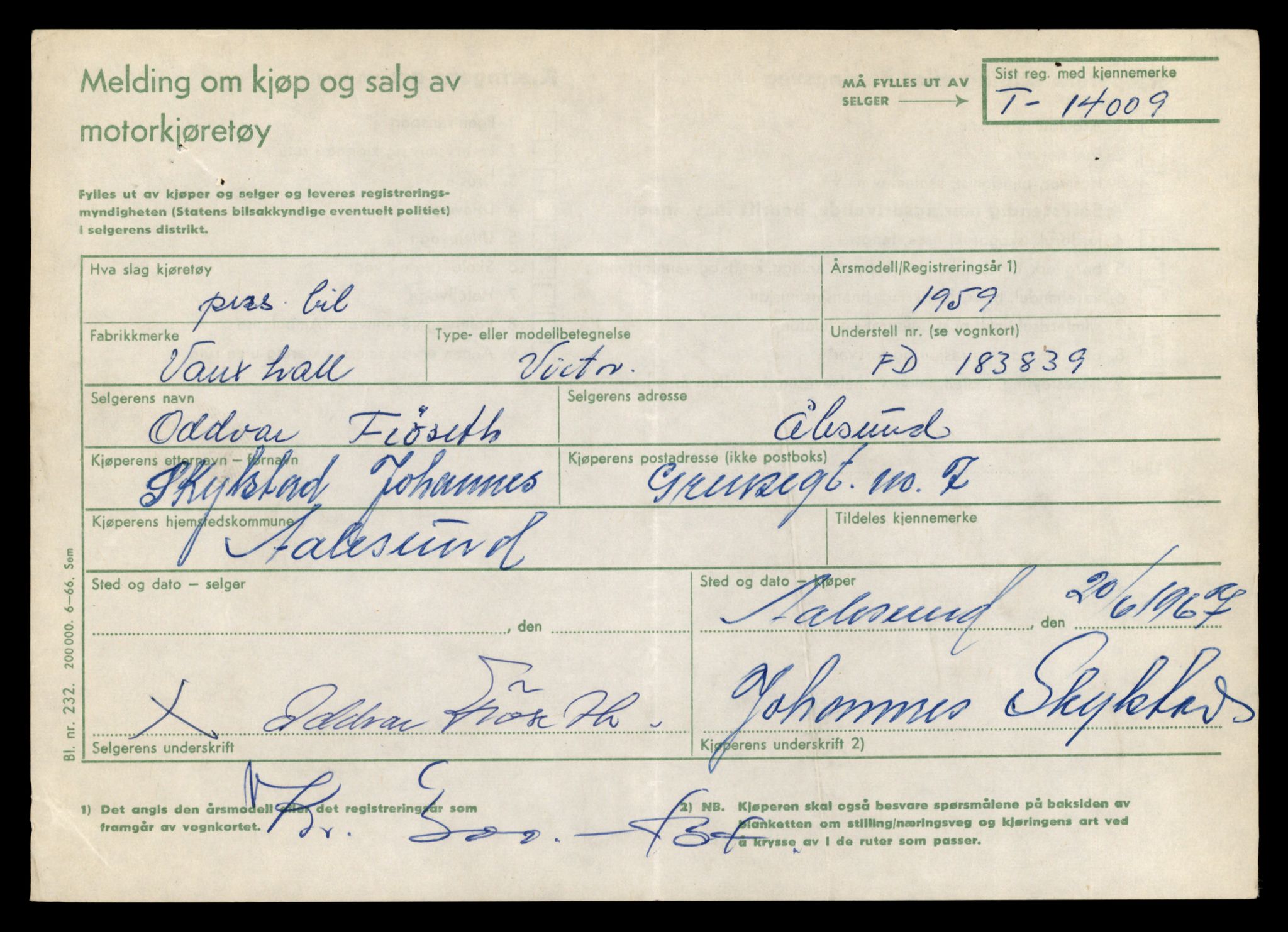 Møre og Romsdal vegkontor - Ålesund trafikkstasjon, AV/SAT-A-4099/F/Fe/L0042: Registreringskort for kjøretøy T 13906 - T 14079, 1927-1998, s. 1471