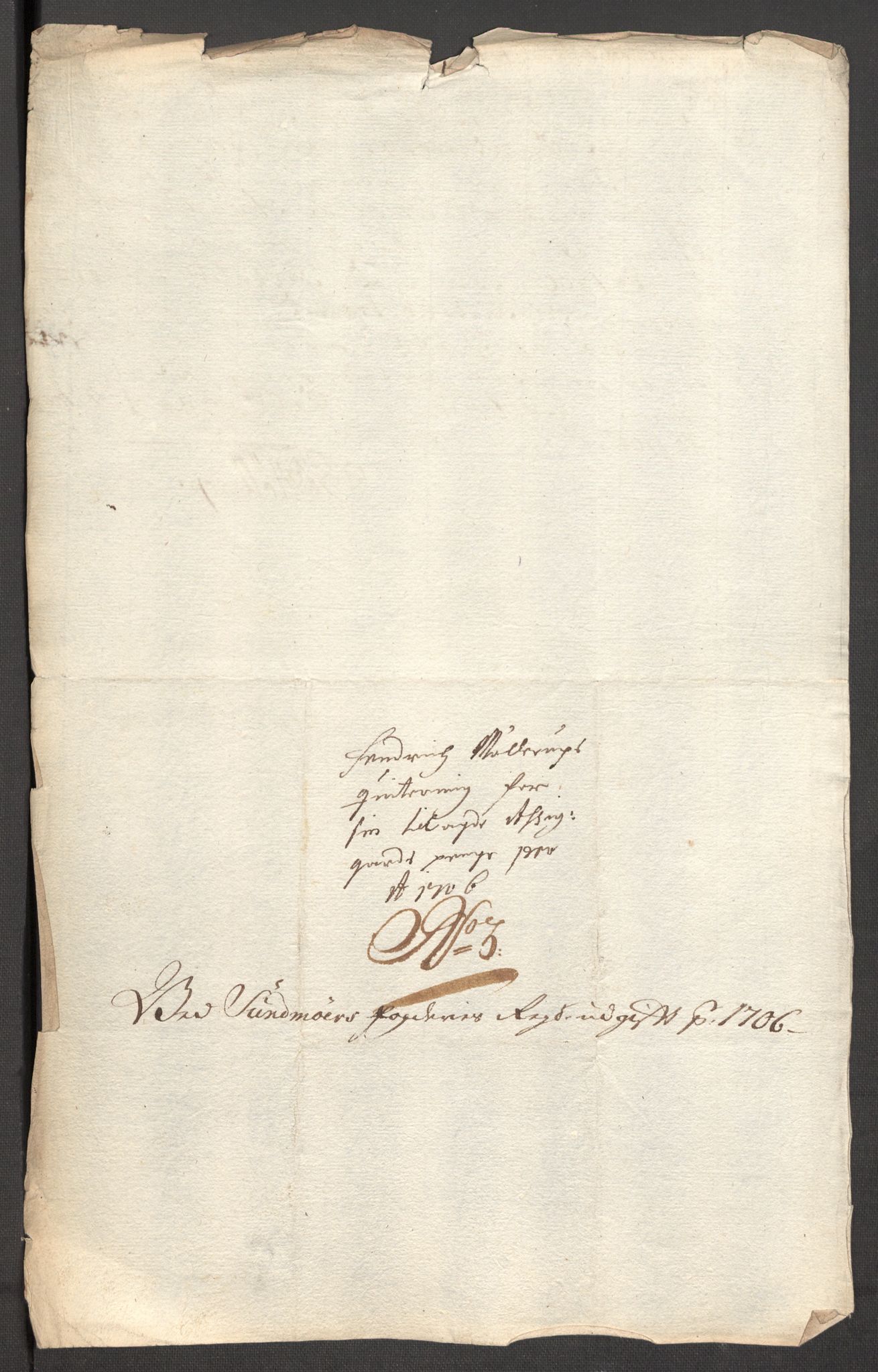 Rentekammeret inntil 1814, Reviderte regnskaper, Fogderegnskap, RA/EA-4092/R54/L3561: Fogderegnskap Sunnmøre, 1706-1707, s. 171