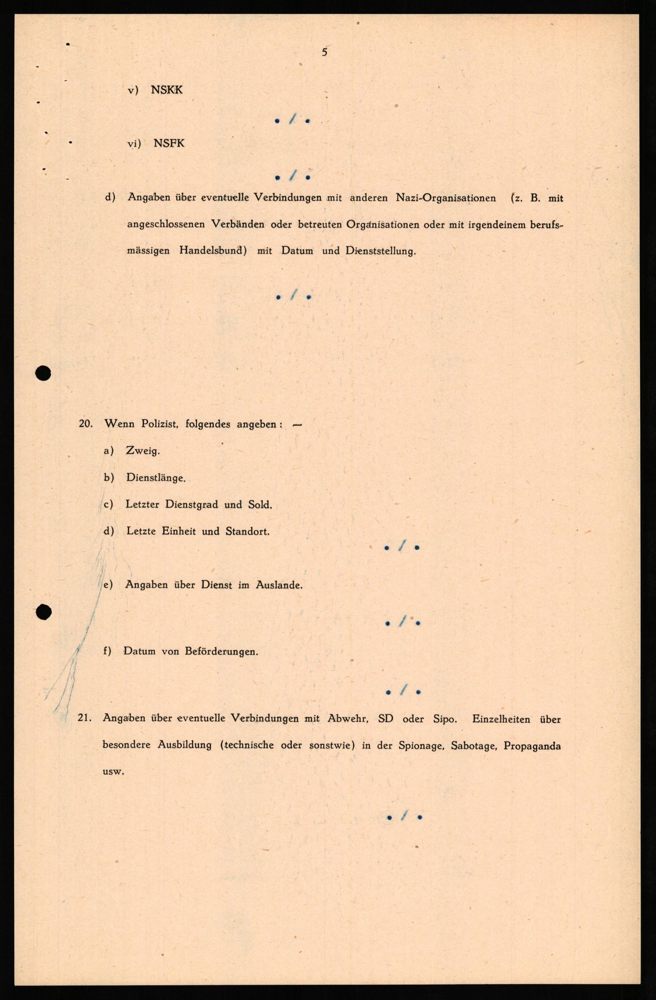 Forsvaret, Forsvarets overkommando II, RA/RAFA-3915/D/Db/L0035: CI Questionaires. Tyske okkupasjonsstyrker i Norge. Tyskere., 1945-1946, s. 502