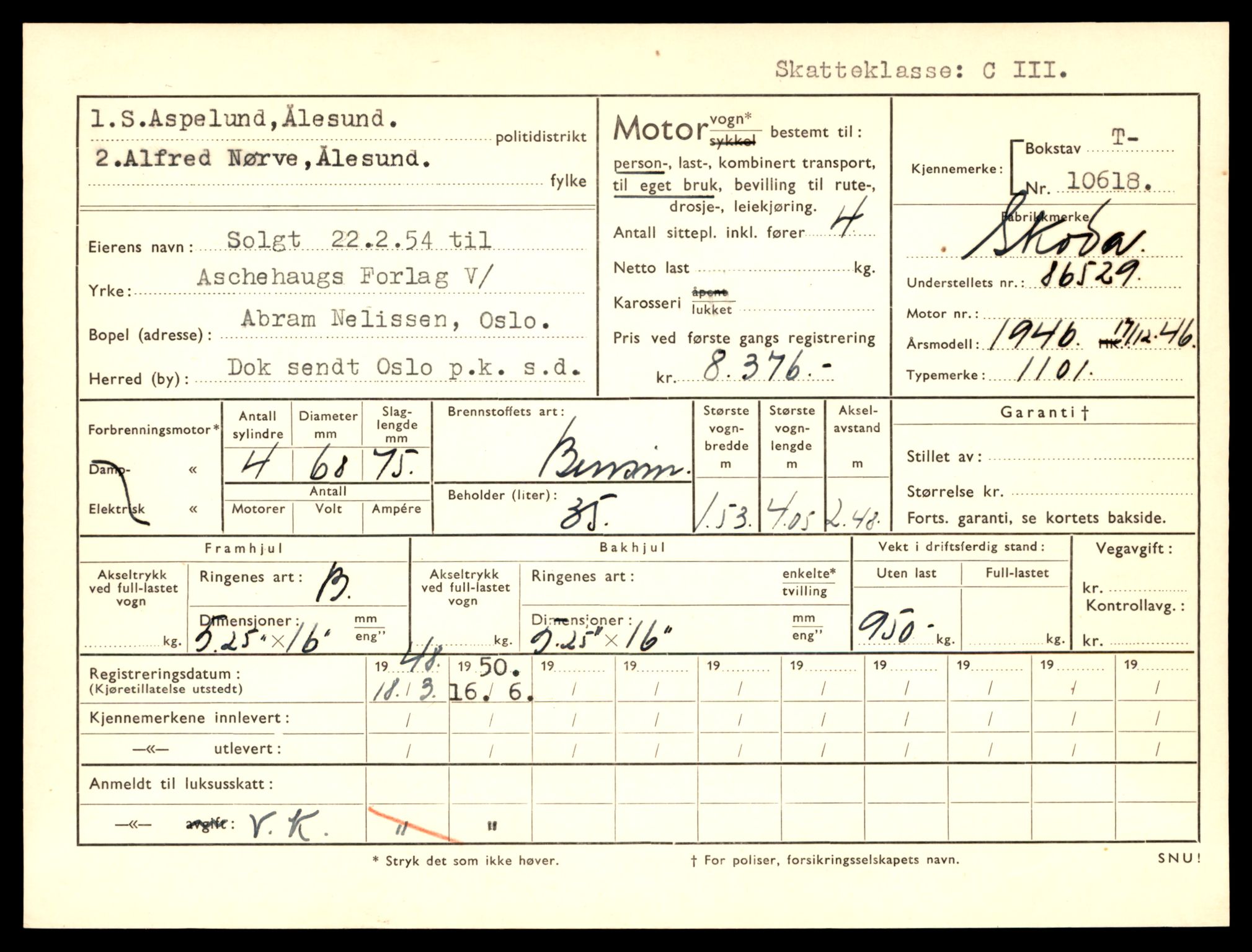 Møre og Romsdal vegkontor - Ålesund trafikkstasjon, AV/SAT-A-4099/F/Fe/L0022: Registreringskort for kjøretøy T 10584 - T 10694, 1927-1998, s. 1107
