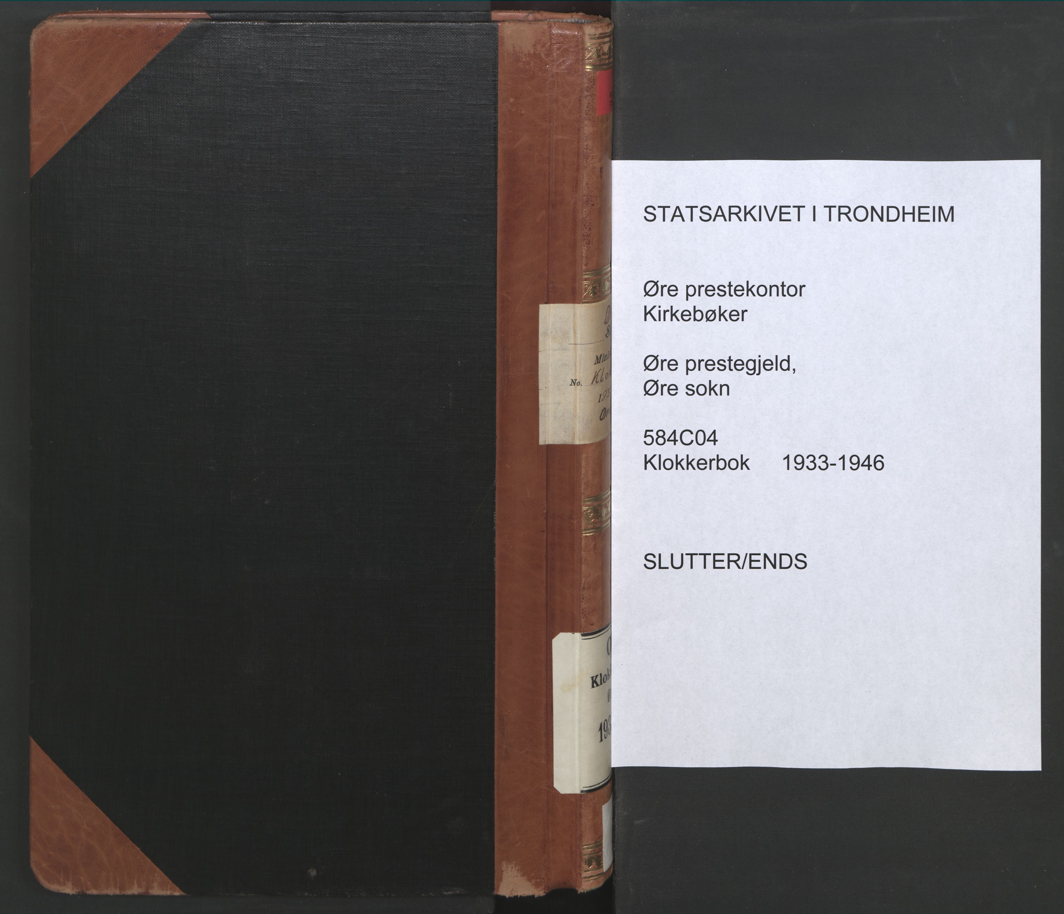 Ministerialprotokoller, klokkerbøker og fødselsregistre - Møre og Romsdal, AV/SAT-A-1454/584/L0971: Klokkerbok nr. 584C04, 1933-1946