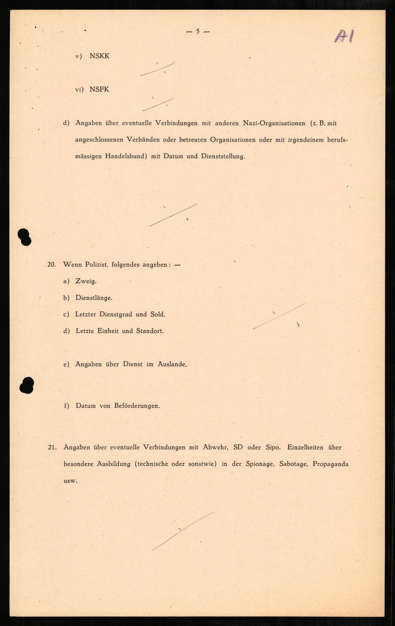 Forsvaret, Forsvarets overkommando II, AV/RA-RAFA-3915/D/Db/L0001: CI Questionaires. Tyske okkupasjonsstyrker i Norge. Tyskere., 1945-1946, s. 421