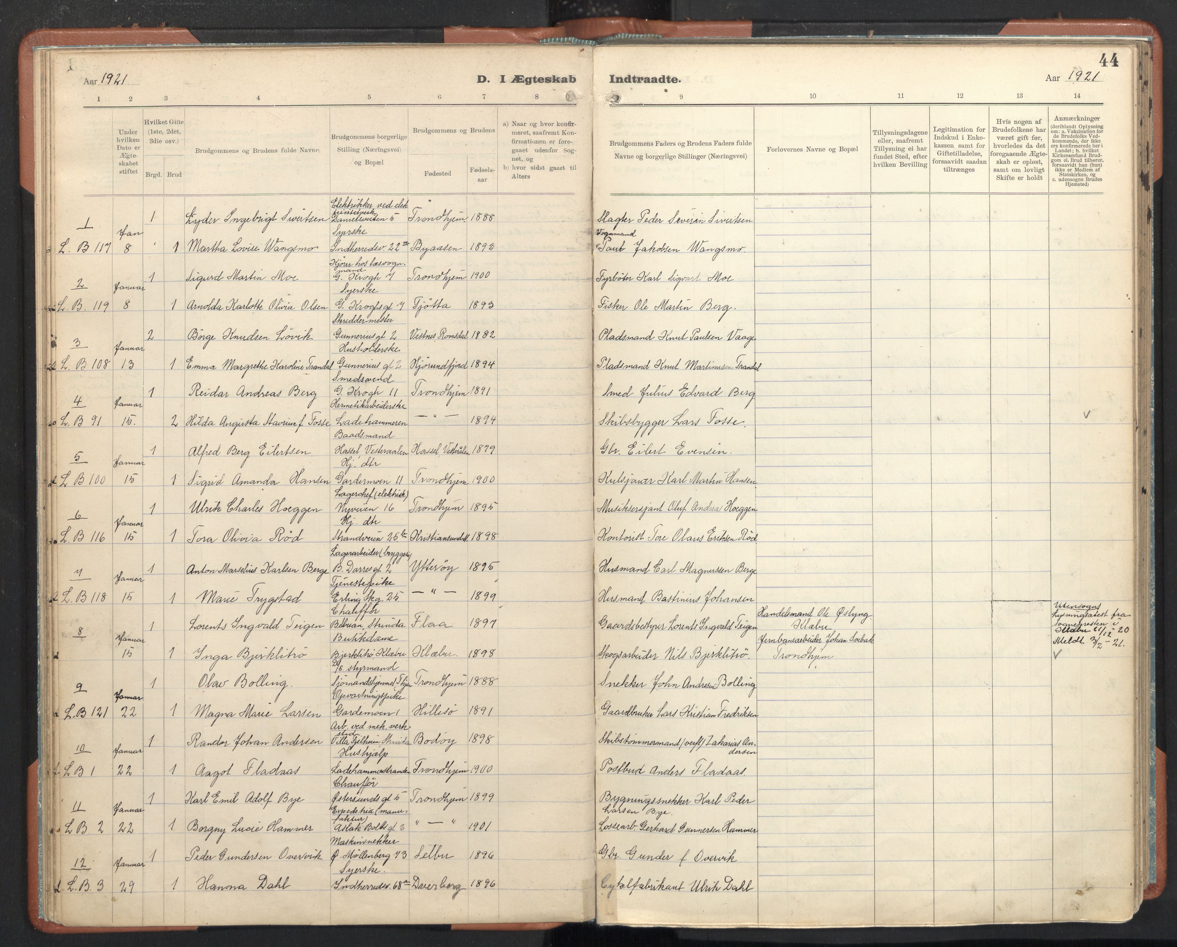 Ministerialprotokoller, klokkerbøker og fødselsregistre - Sør-Trøndelag, AV/SAT-A-1456/605/L0245: Ministerialbok nr. 605A07, 1916-1938, s. 44
