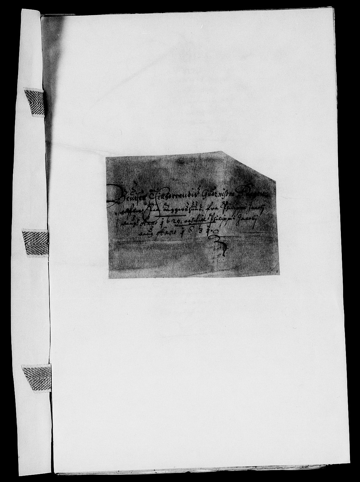 Rentekammeret inntil 1814, Reviderte regnskaper, Lensregnskaper, AV/RA-EA-5023/R/Rb/Rba/L0104: Akershus len, 1630-1632