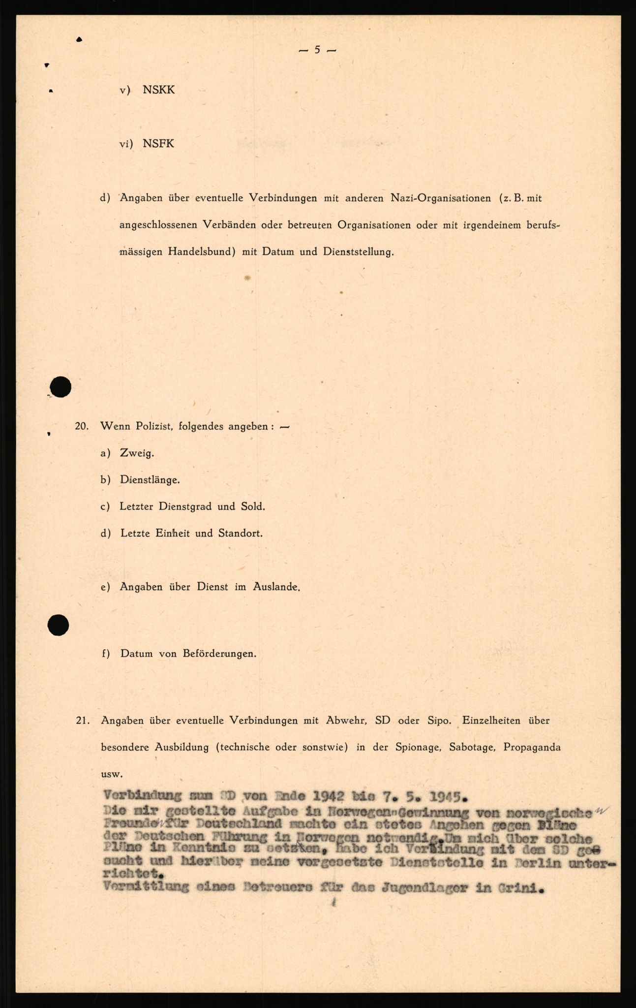 Forsvaret, Forsvarets overkommando II, AV/RA-RAFA-3915/D/Db/L0020: CI Questionaires. Tyske okkupasjonsstyrker i Norge. Tyskere., 1945-1946, s. 5