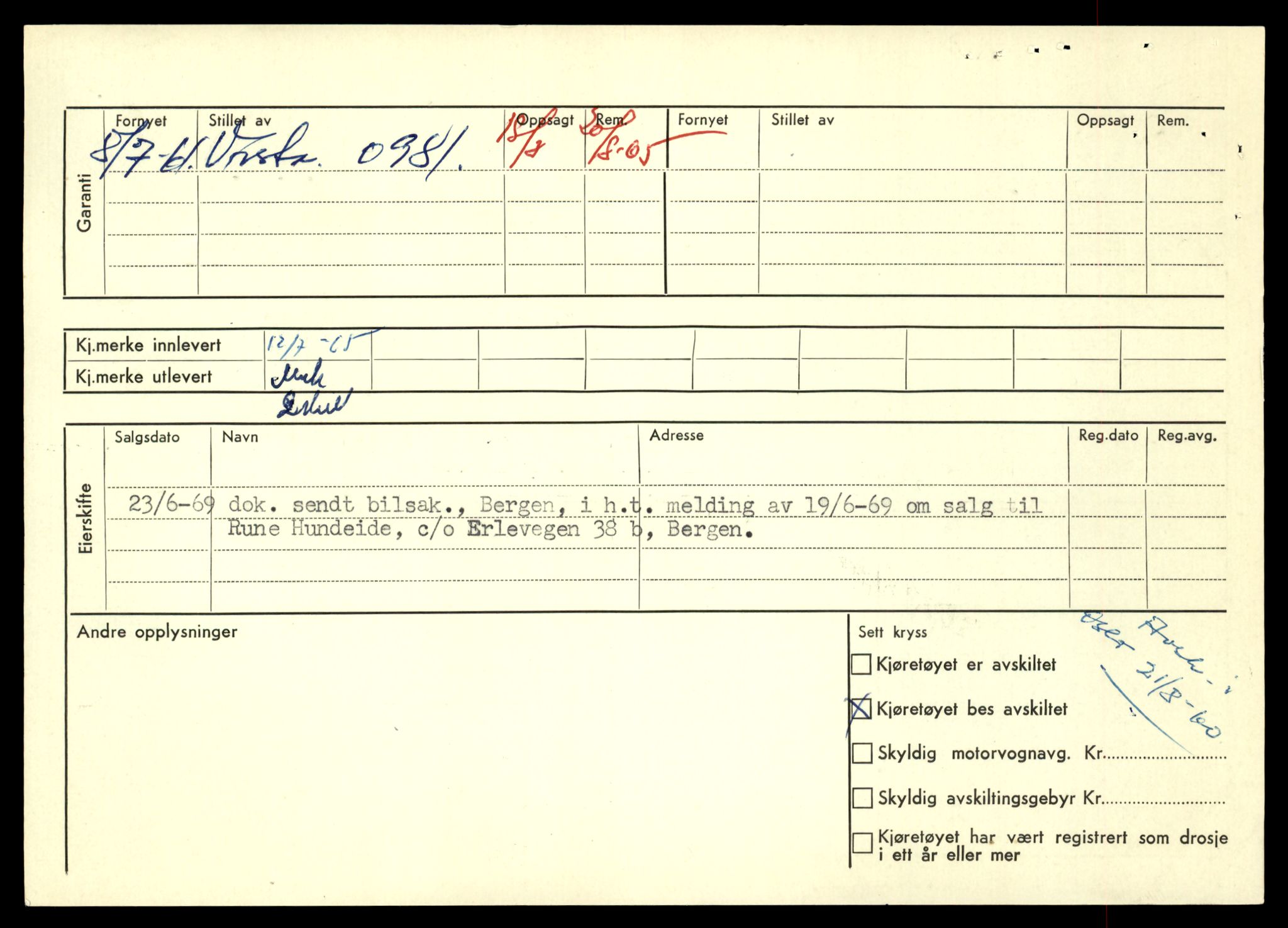 Møre og Romsdal vegkontor - Ålesund trafikkstasjon, AV/SAT-A-4099/F/Fe/L0041: Registreringskort for kjøretøy T 13710 - T 13905, 1927-1998, s. 1554
