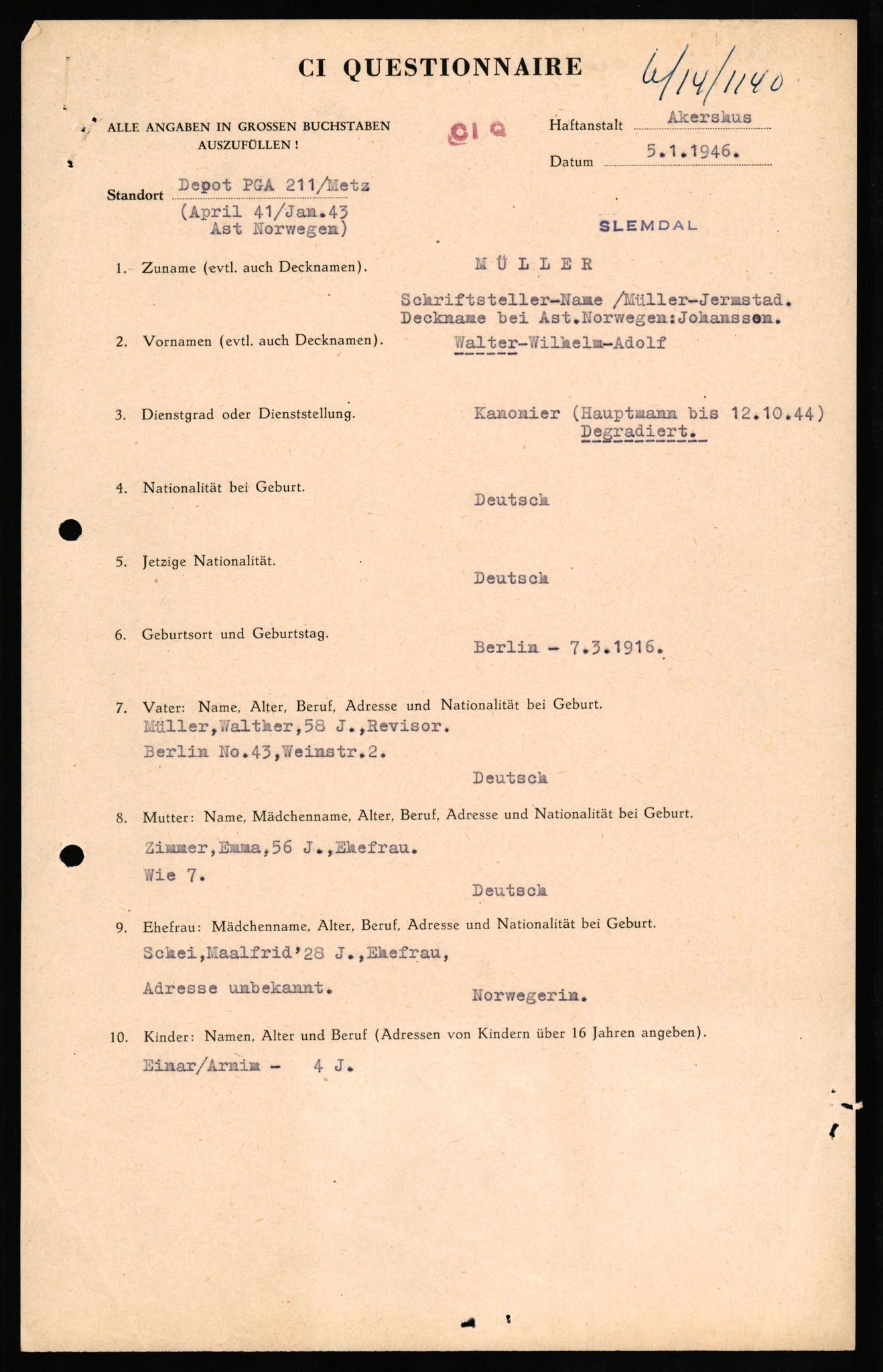 Forsvaret, Forsvarets overkommando II, AV/RA-RAFA-3915/D/Db/L0023: CI Questionaires. Tyske okkupasjonsstyrker i Norge. Tyskere., 1945-1946, s. 245