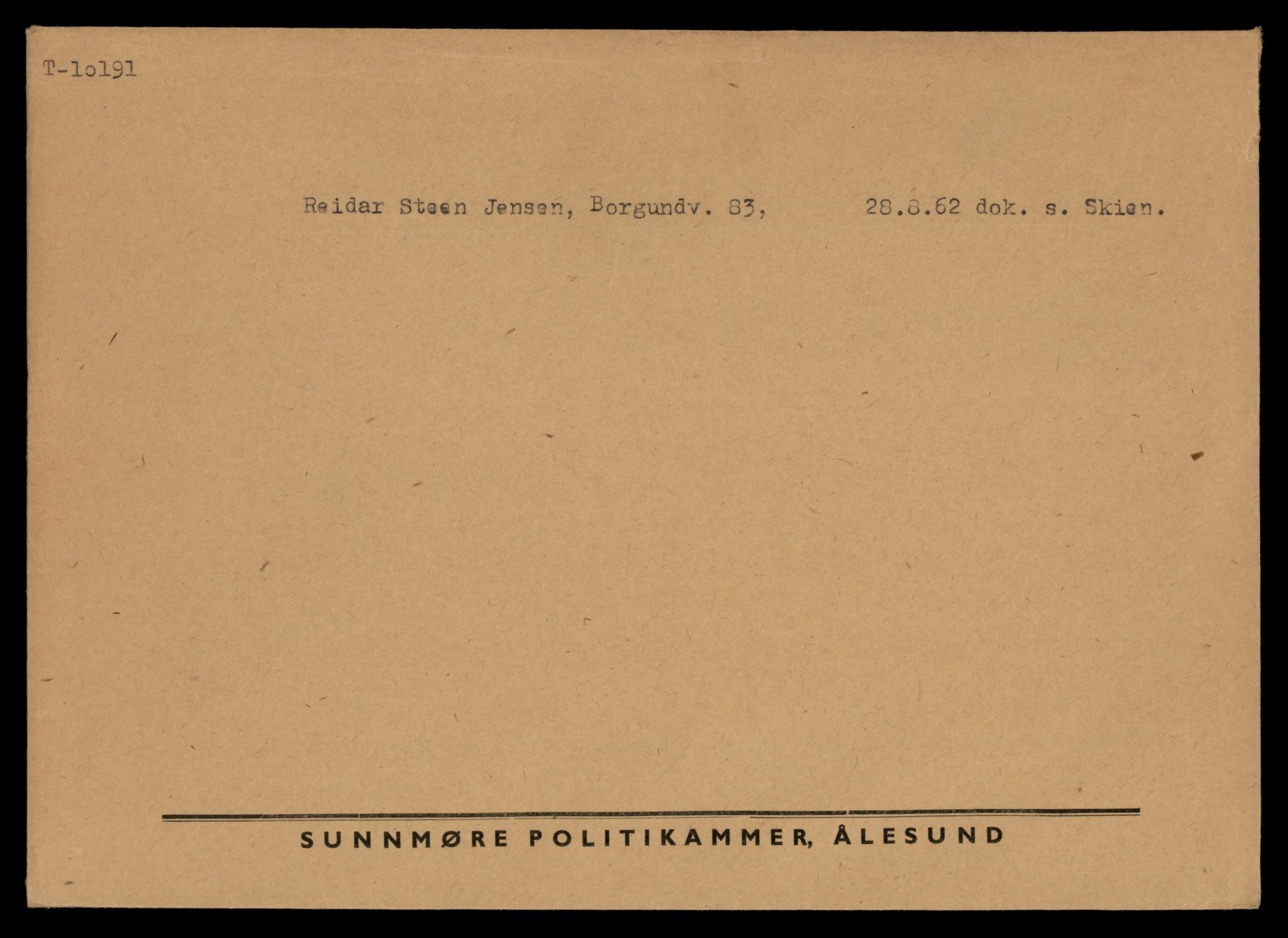 Møre og Romsdal vegkontor - Ålesund trafikkstasjon, AV/SAT-A-4099/F/Fe/L0018: Registreringskort for kjøretøy T 10091 - T 10227, 1927-1998, s. 2355