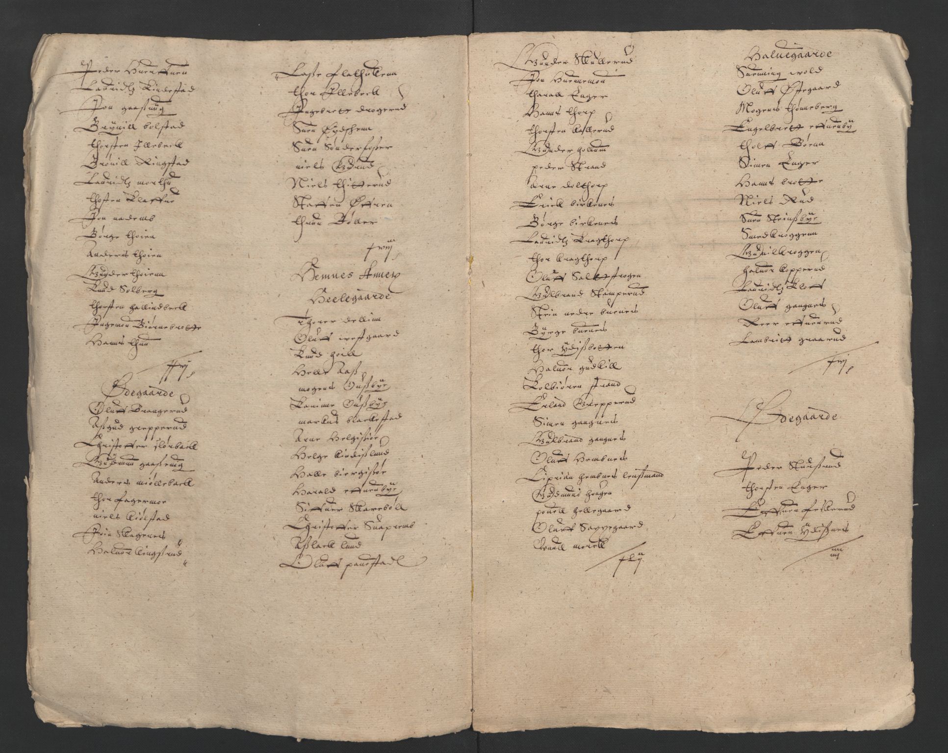 Rentekammeret inntil 1814, Reviderte regnskaper, Lensregnskaper, AV/RA-EA-5023/R/Rb/Rba/L0045: Akershus len, 1616-1618