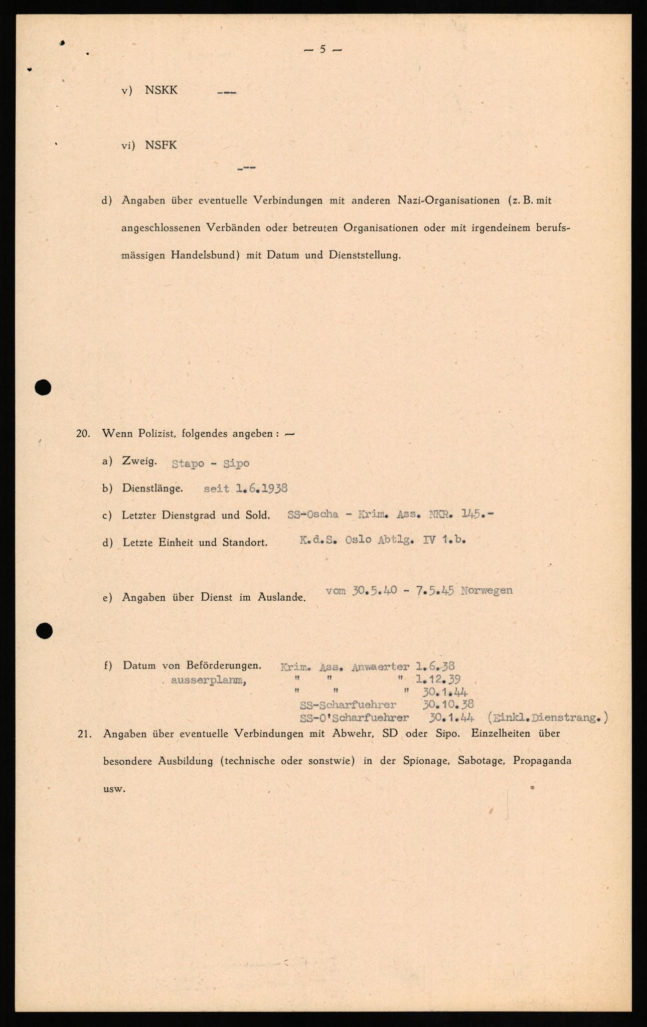 Forsvaret, Forsvarets overkommando II, AV/RA-RAFA-3915/D/Db/L0020: CI Questionaires. Tyske okkupasjonsstyrker i Norge. Tyskere., 1945-1946, s. 95