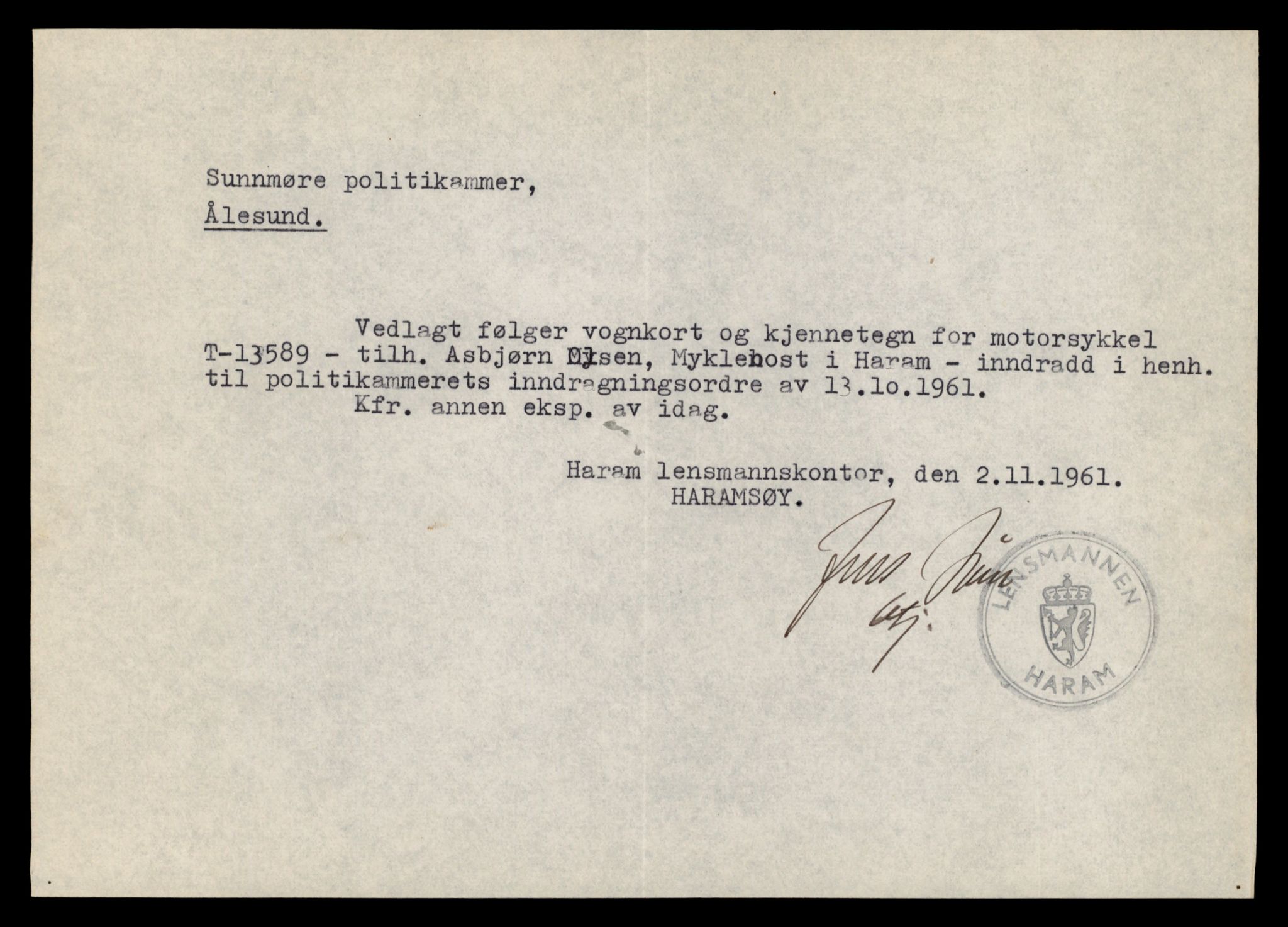 Møre og Romsdal vegkontor - Ålesund trafikkstasjon, AV/SAT-A-4099/F/Fe/L0040: Registreringskort for kjøretøy T 13531 - T 13709, 1927-1998, s. 1059