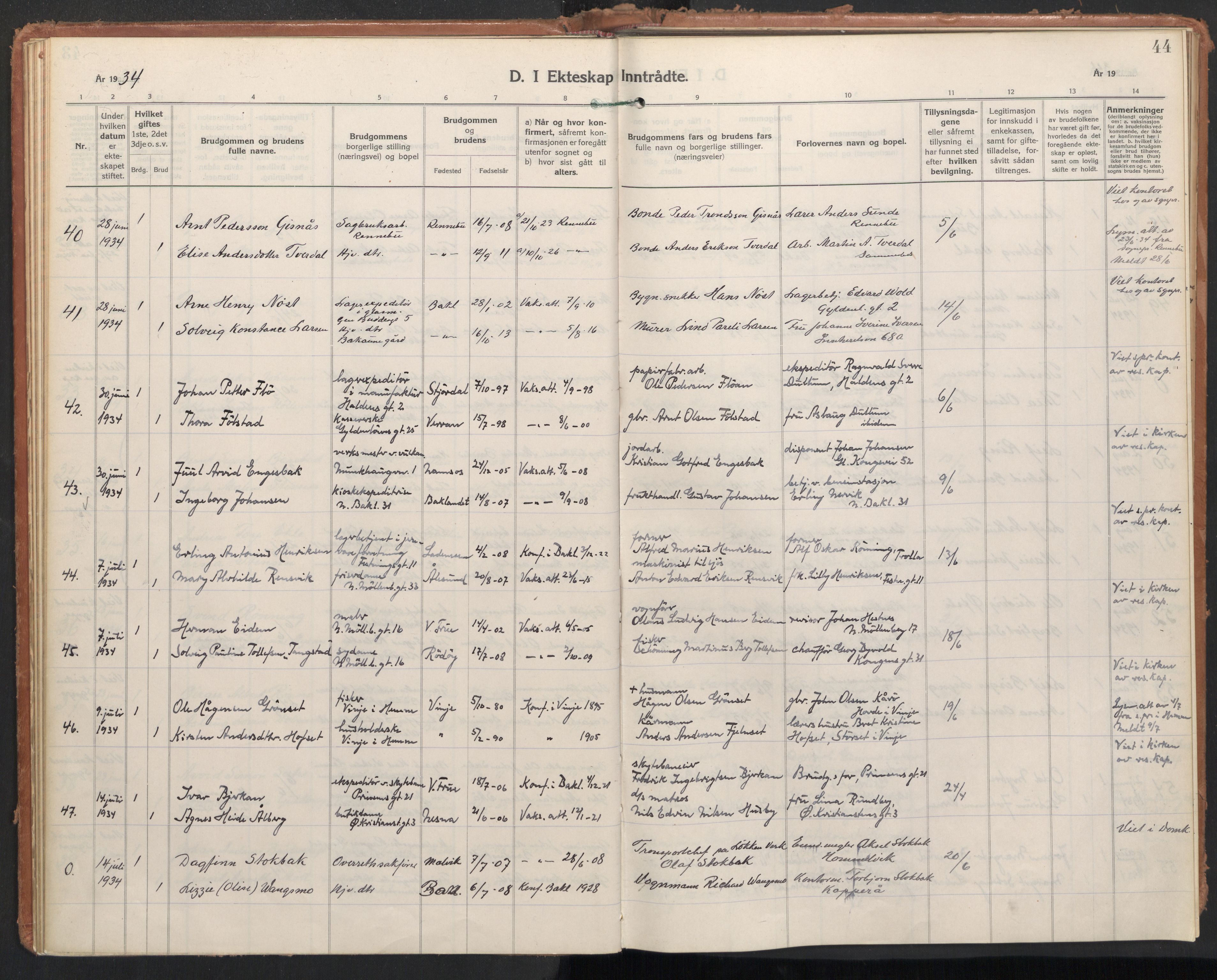 Ministerialprotokoller, klokkerbøker og fødselsregistre - Sør-Trøndelag, AV/SAT-A-1456/604/L0209: Ministerialbok nr. 604A29, 1931-1945, s. 44