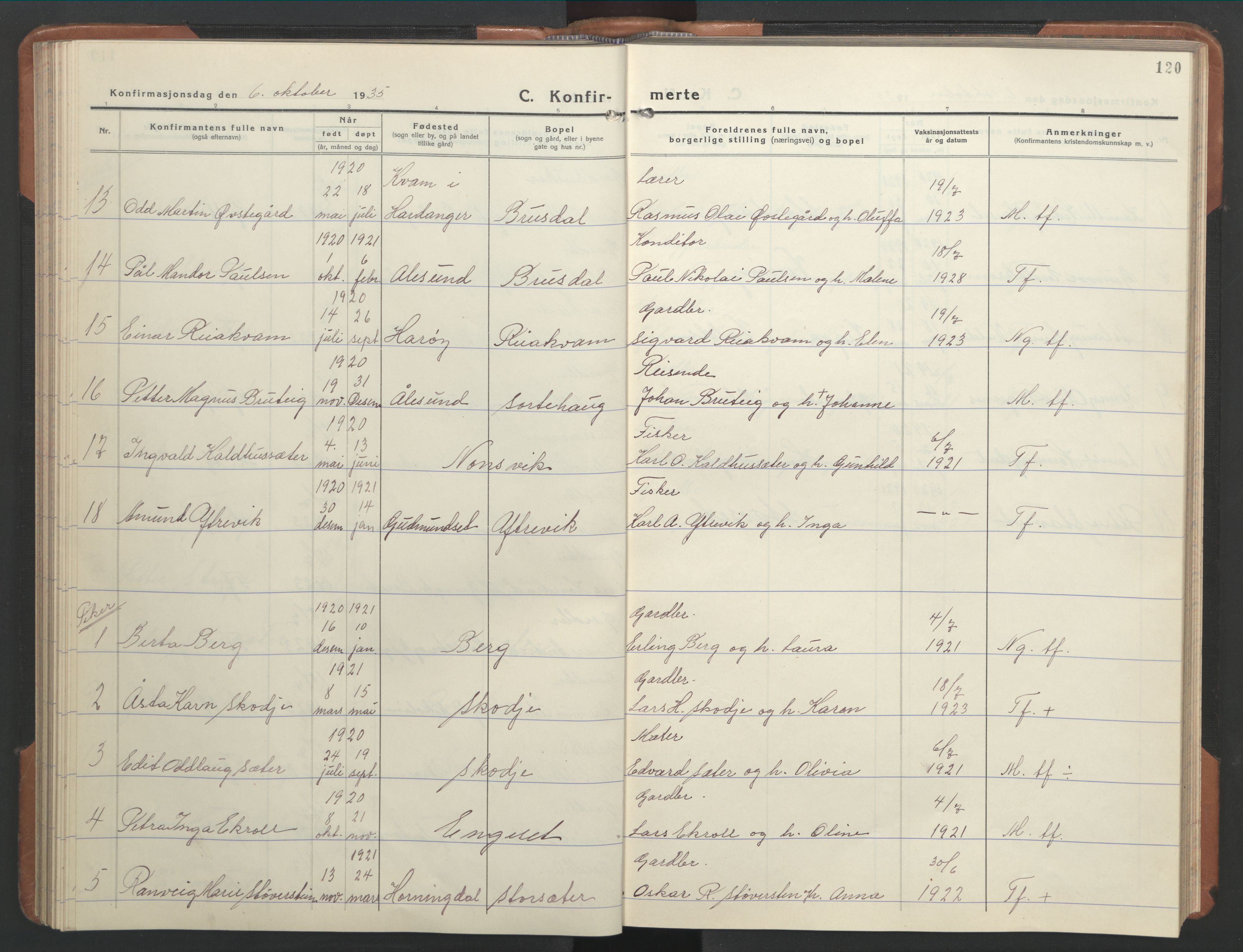 Ministerialprotokoller, klokkerbøker og fødselsregistre - Møre og Romsdal, AV/SAT-A-1454/524/L0367: Klokkerbok nr. 524C08, 1932-1951, s. 120