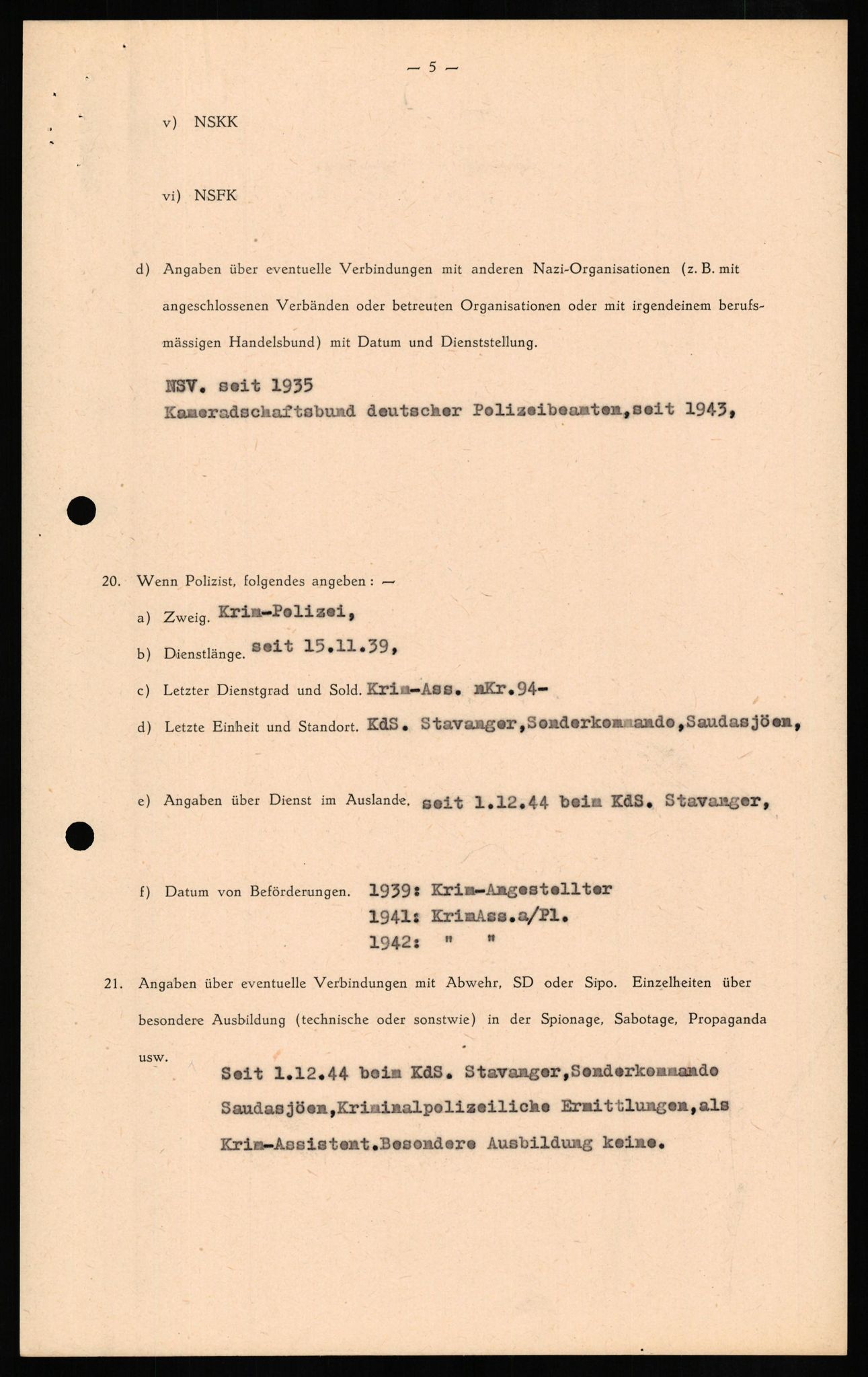 Forsvaret, Forsvarets overkommando II, RA/RAFA-3915/D/Db/L0013: CI Questionaires. Tyske okkupasjonsstyrker i Norge. Tyskere., 1945-1946, s. 195