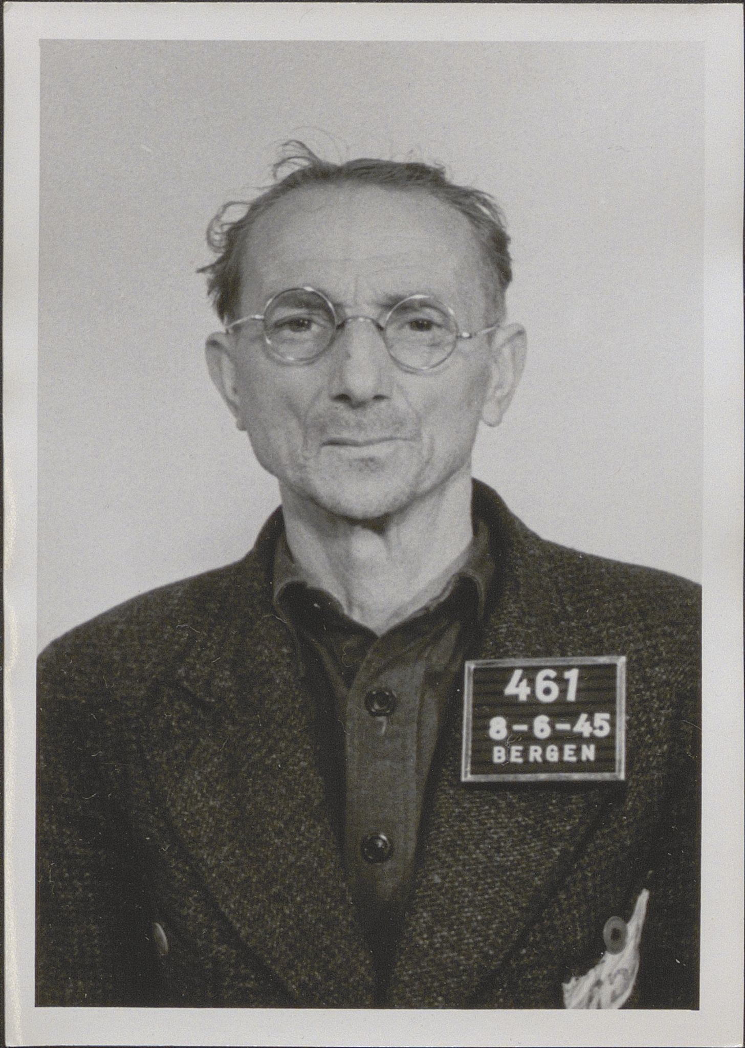 Bergen politikammer / politidistrikt, AV/SAB-A-60401/Y/Yc/Ycd/L0004: Personfoto - landsvikere etc, 1945-1947, s. 423