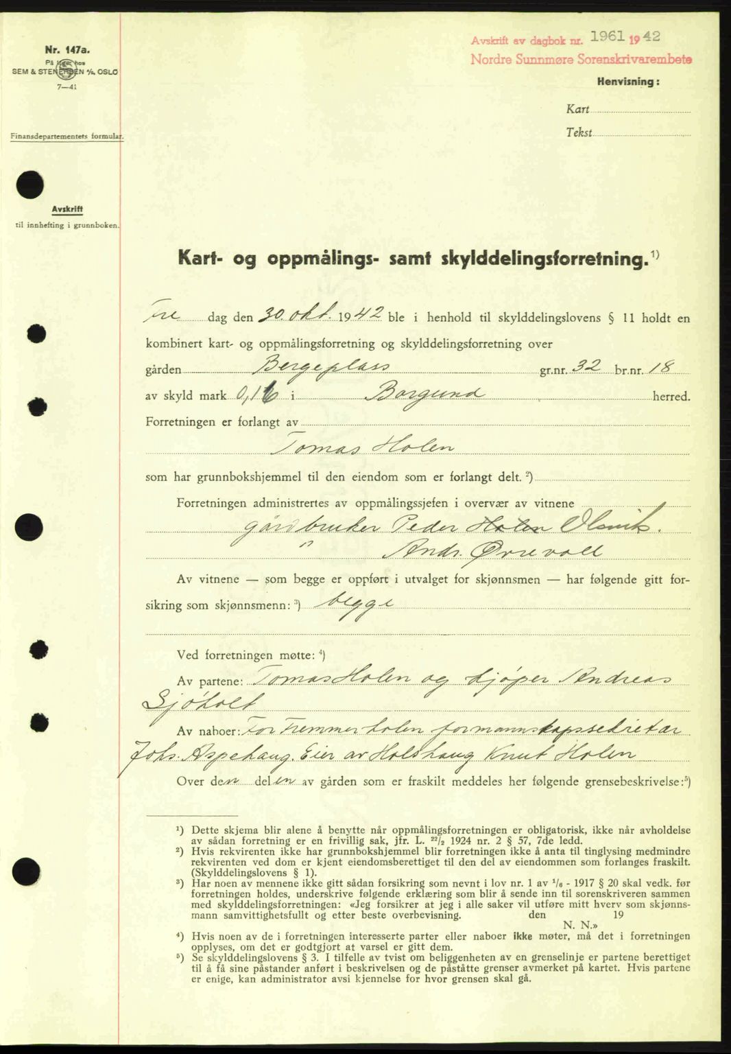 Nordre Sunnmøre sorenskriveri, AV/SAT-A-0006/1/2/2C/2Ca: Pantebok nr. A15, 1942-1943, Dagboknr: 1961/1942