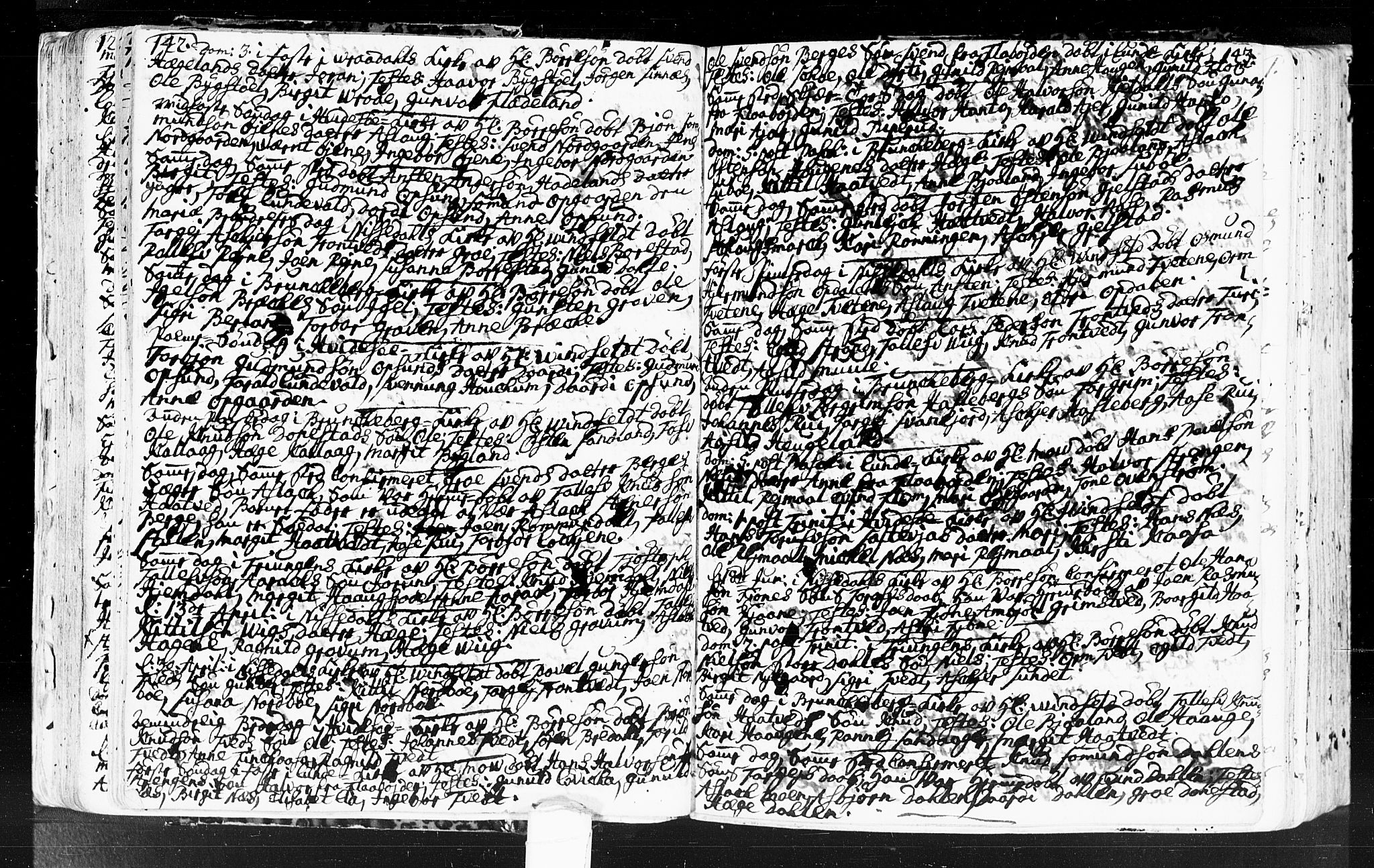 Kviteseid kirkebøker, AV/SAKO-A-276/F/Fa/L0001: Ministerialbok nr. I 1, 1754-1773, s. 142-143