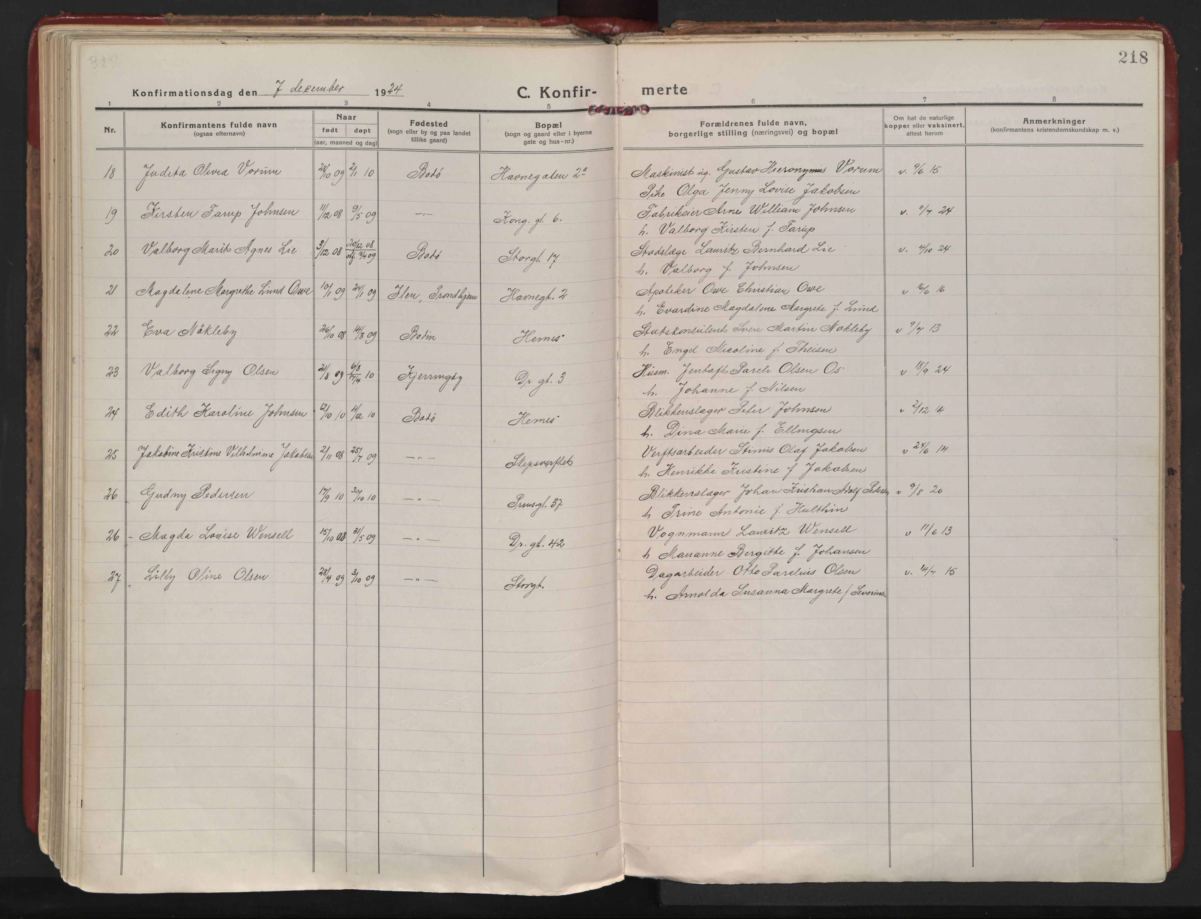 Ministerialprotokoller, klokkerbøker og fødselsregistre - Nordland, AV/SAT-A-1459/801/L0017: Ministerialbok nr. 801A17, 1917-1930, s. 218