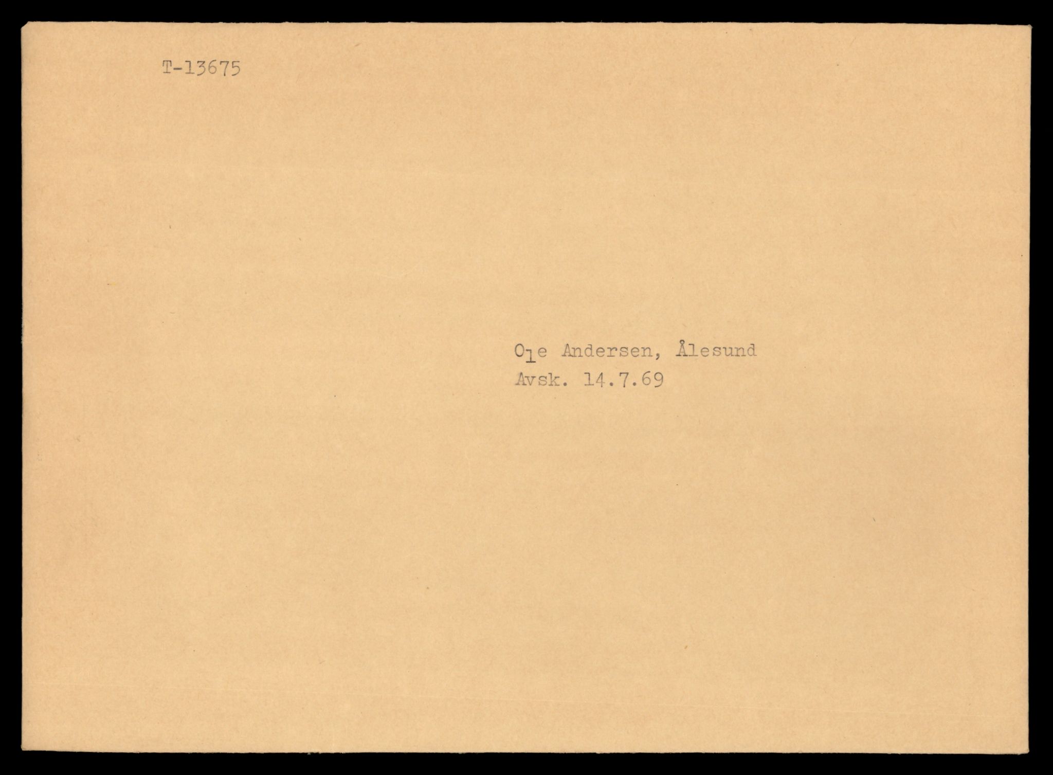 Møre og Romsdal vegkontor - Ålesund trafikkstasjon, AV/SAT-A-4099/F/Fe/L0040: Registreringskort for kjøretøy T 13531 - T 13709, 1927-1998, s. 2459