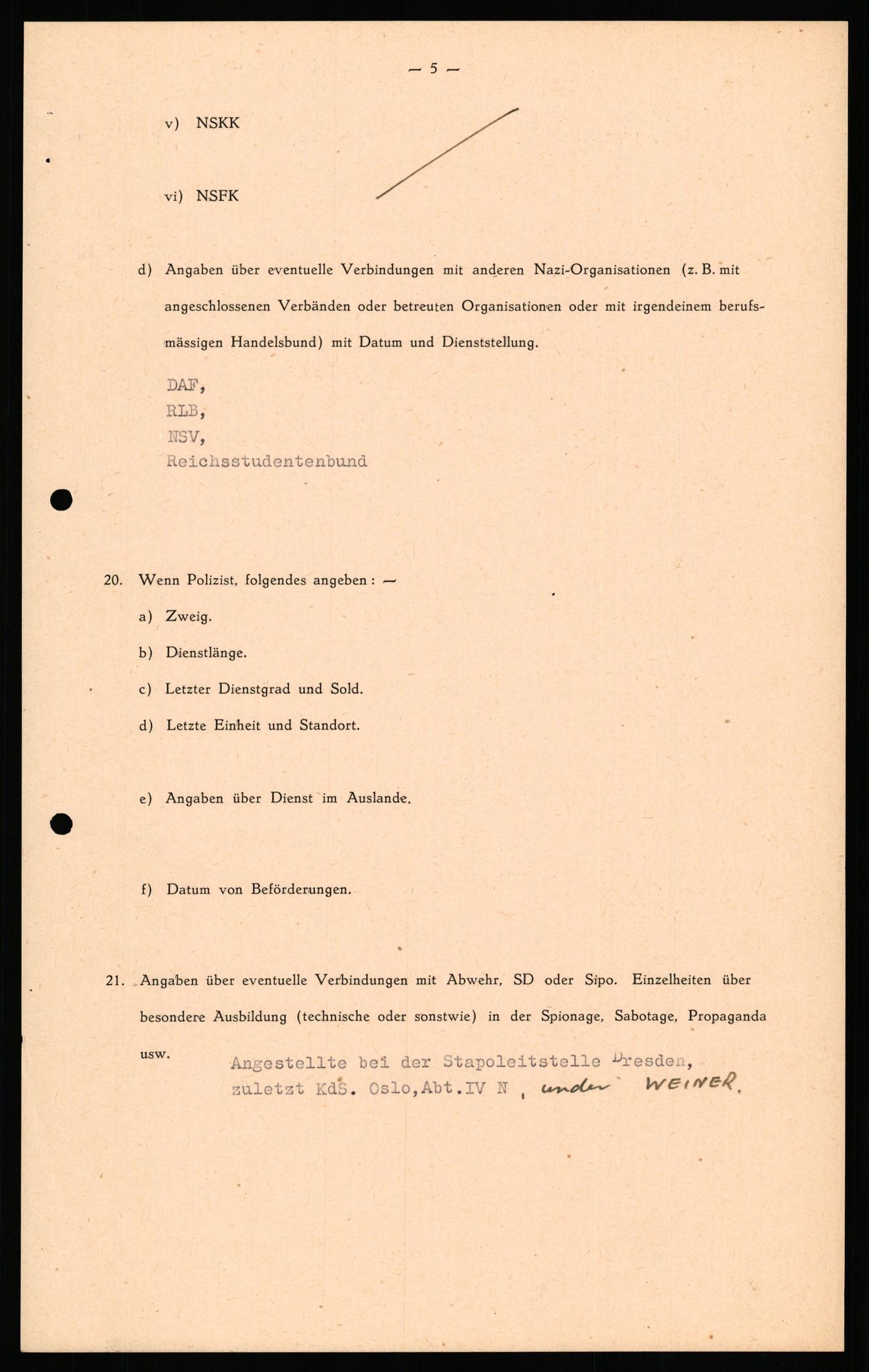 Forsvaret, Forsvarets overkommando II, AV/RA-RAFA-3915/D/Db/L0034: CI Questionaires. Tyske okkupasjonsstyrker i Norge. Tyskere., 1945-1946, s. 493