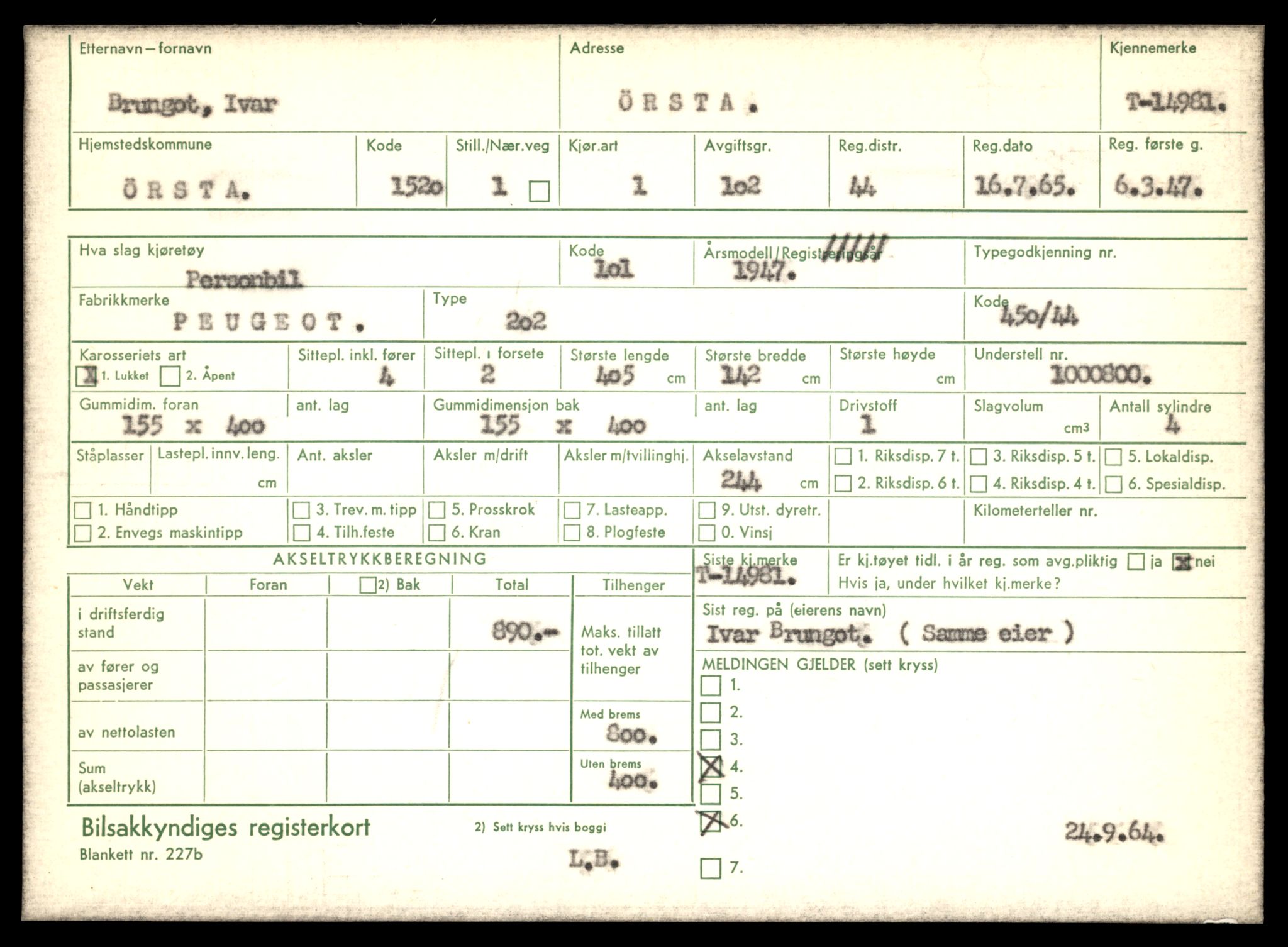 Møre og Romsdal vegkontor - Ålesund trafikkstasjon, AV/SAT-A-4099/F/Fe/L0049: Registreringskort for kjøretøy T 14864 - T 18613, 1927-1998, s. 2797