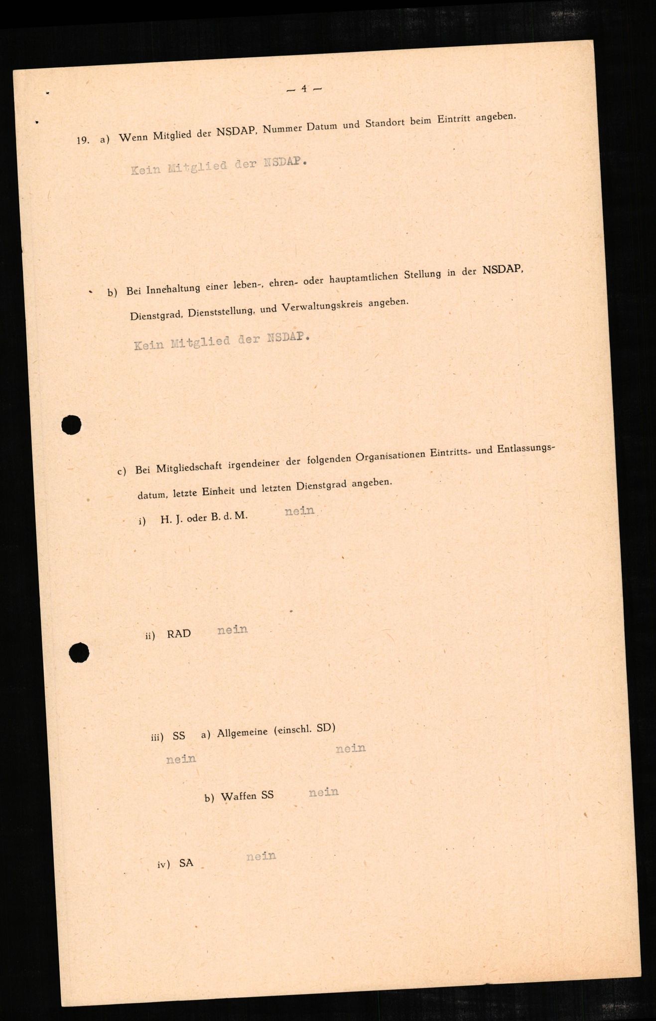 Forsvaret, Forsvarets overkommando II, AV/RA-RAFA-3915/D/Db/L0005: CI Questionaires. Tyske okkupasjonsstyrker i Norge. Tyskere., 1945-1946, s. 204