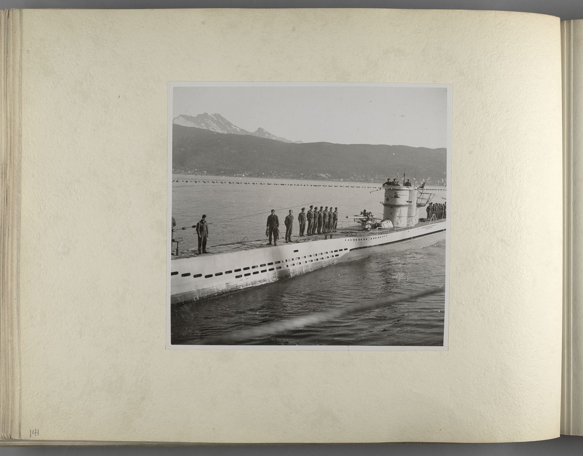 Tyske arkiver, Reichskommissariat, Bildarchiv, AV/RA-RAFA-3309/U/L0071: Fotoalbum: Mit dem Reichskommissar nach Nordnorwegen und Finnland 10. bis 27. Juli 1942, 1942, s. 56