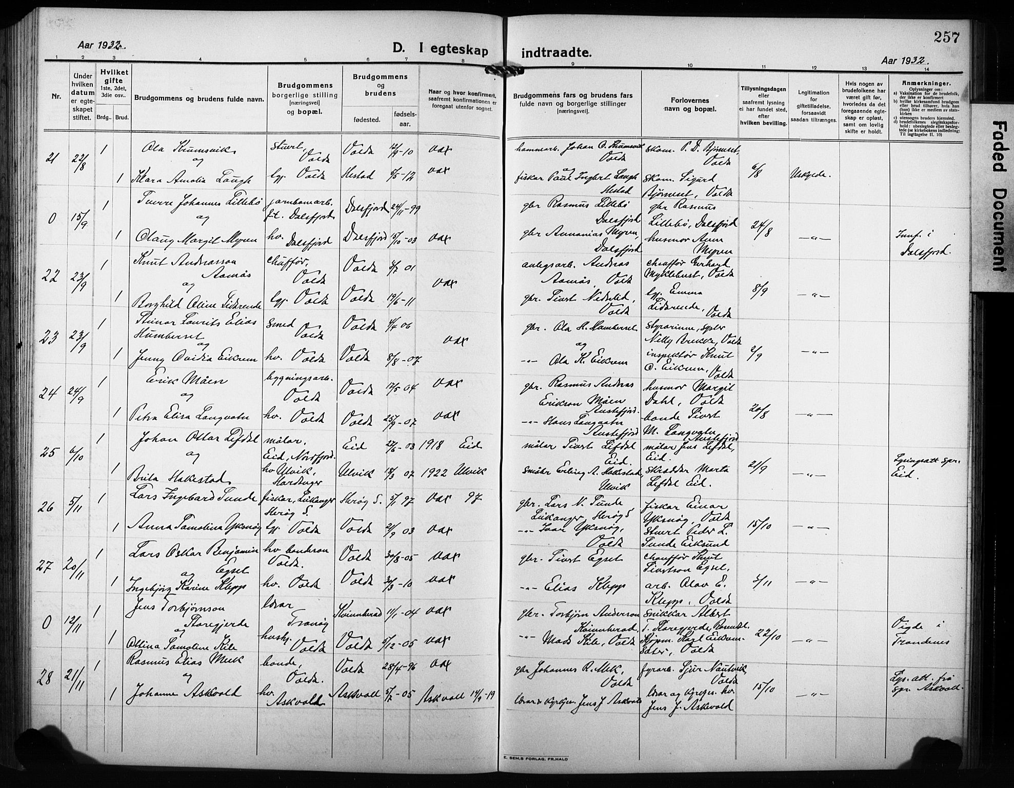 Ministerialprotokoller, klokkerbøker og fødselsregistre - Møre og Romsdal, AV/SAT-A-1454/511/L0160: Klokkerbok nr. 511C06, 1920-1932, s. 257