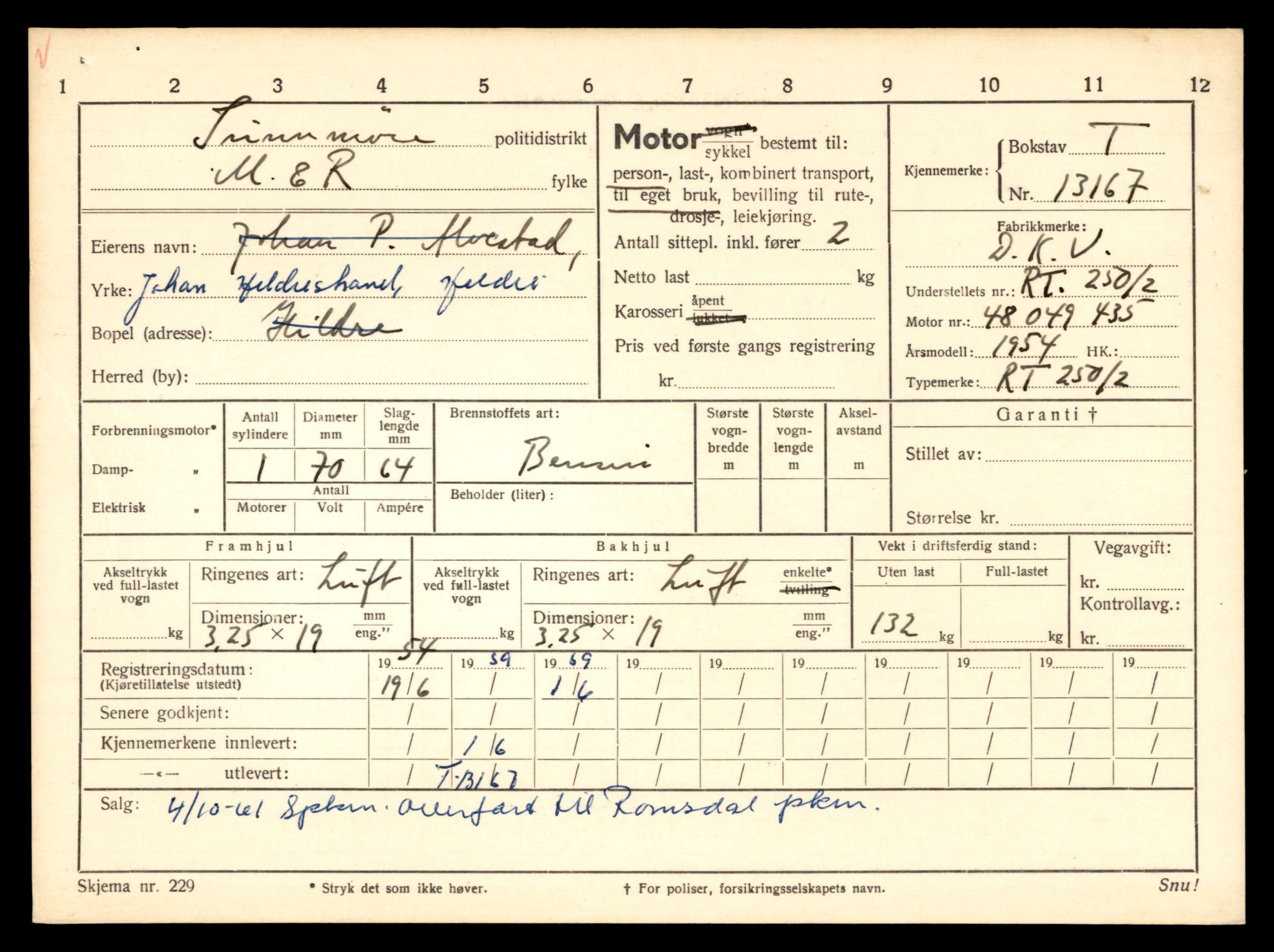 Møre og Romsdal vegkontor - Ålesund trafikkstasjon, AV/SAT-A-4099/F/Fe/L0037: Registreringskort for kjøretøy T 13031 - T 13179, 1927-1998, s. 2628