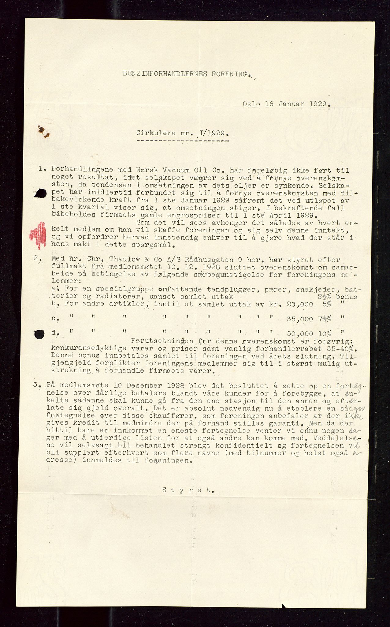 Pa 1521 - A/S Norske Shell, AV/SAST-A-101915/E/Ea/Eaa/L0016: Sjefskorrespondanse, 1929, s. 675