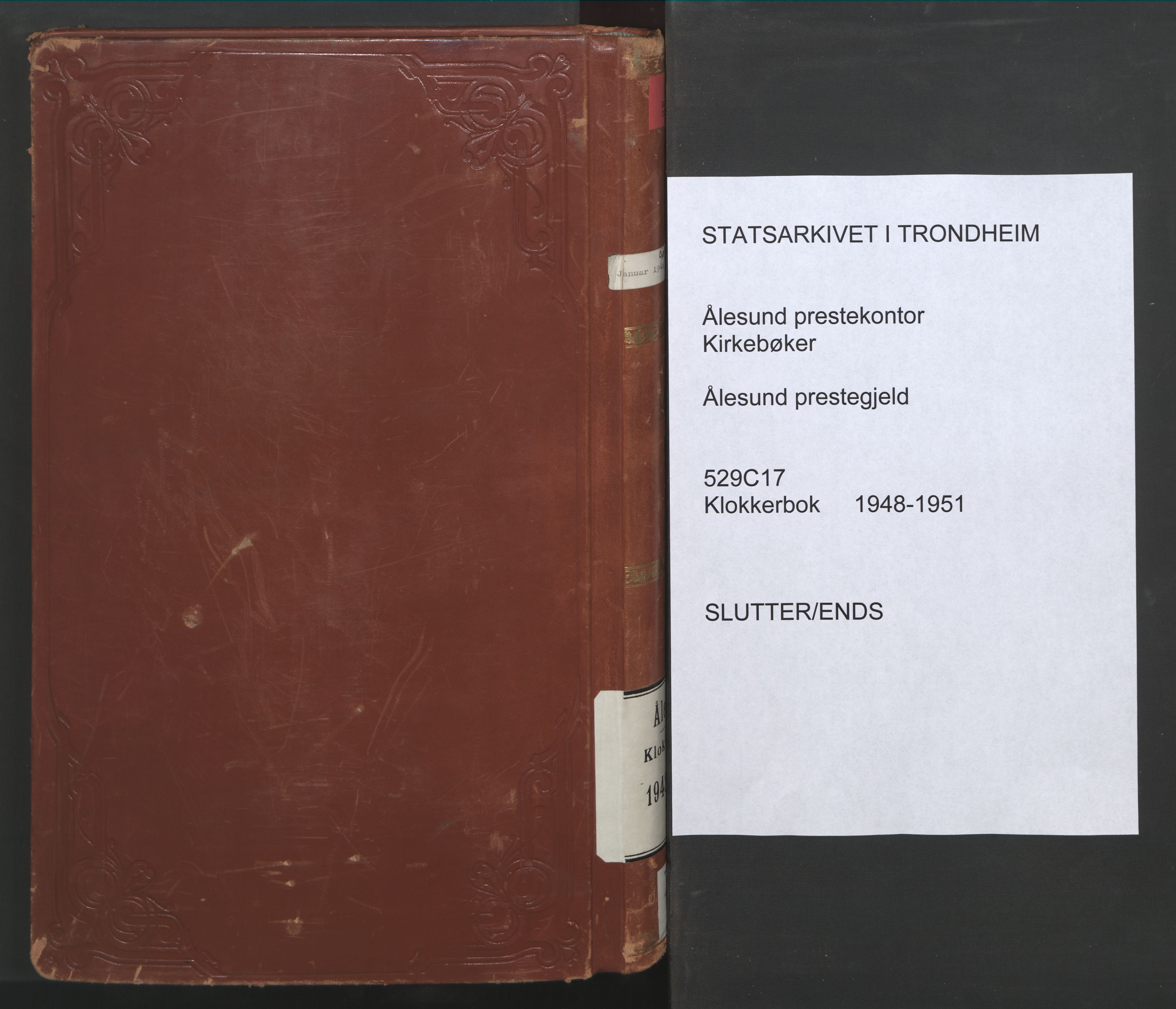 Ministerialprotokoller, klokkerbøker og fødselsregistre - Møre og Romsdal, SAT/A-1454/529/L0480: Klokkerbok nr. 529C17, 1948-1951