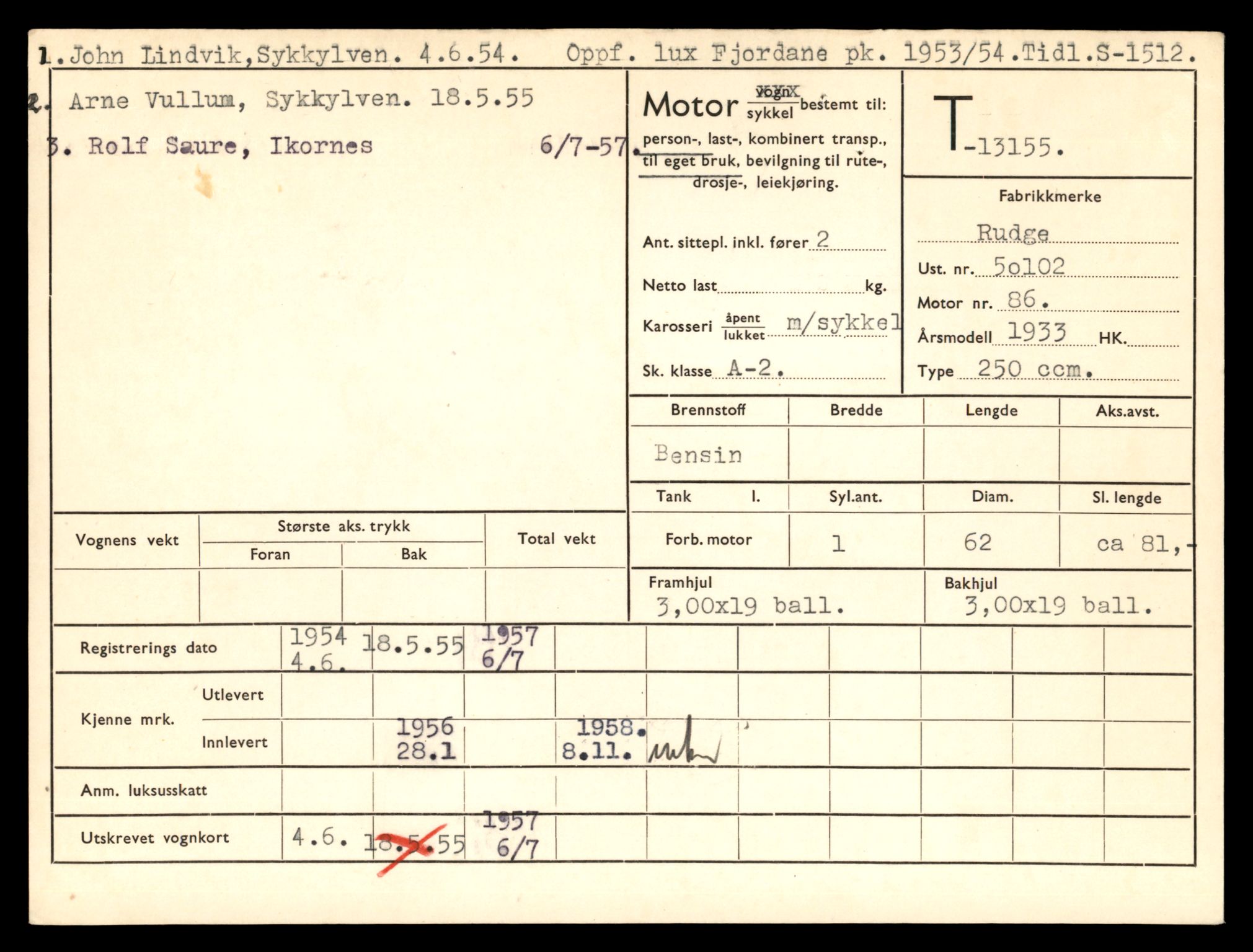 Møre og Romsdal vegkontor - Ålesund trafikkstasjon, AV/SAT-A-4099/F/Fe/L0037: Registreringskort for kjøretøy T 13031 - T 13179, 1927-1998, s. 2413