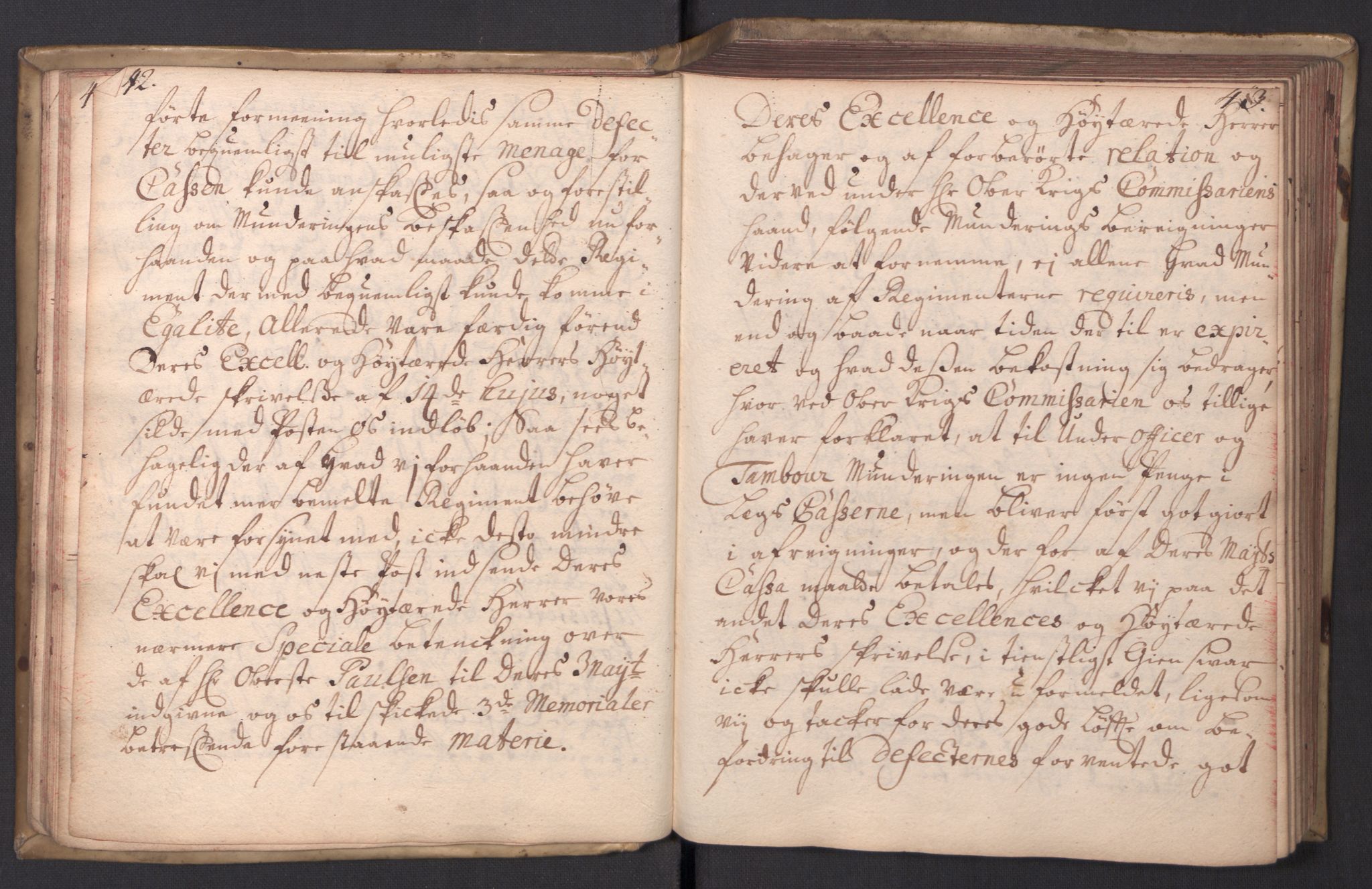 Kommanderende general (KG I) med Det norske krigsdirektorium, AV/RA-EA-5419/B/L0008: Kommanderende generals kopibok, 1720-1721, s. 42-43