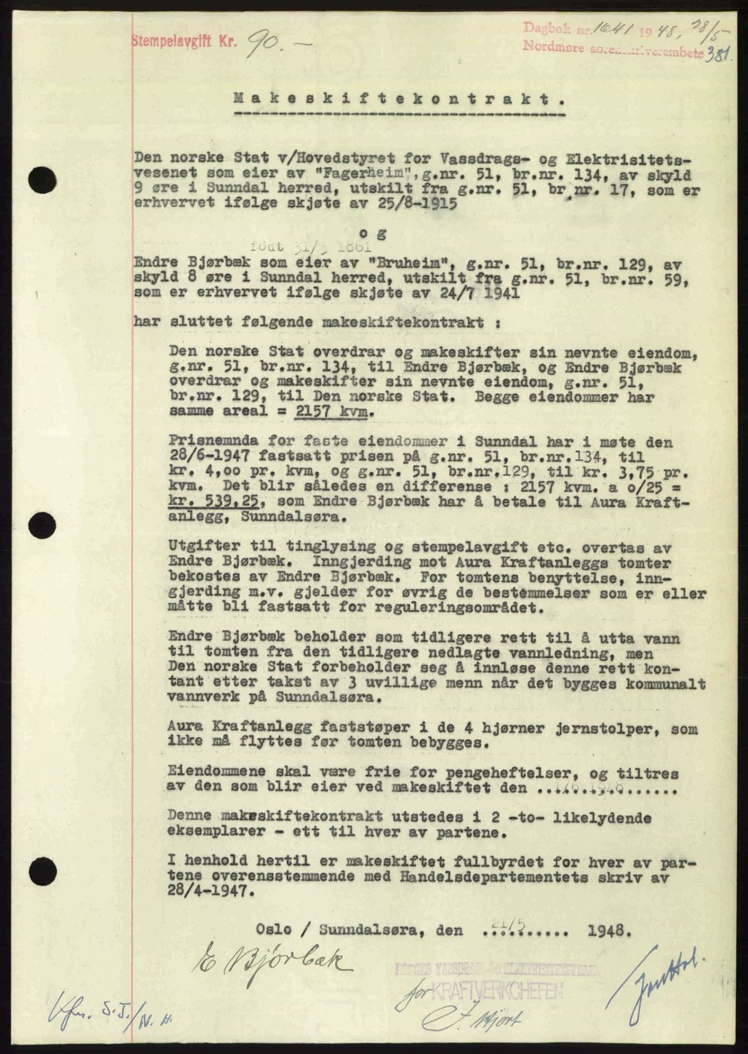 Nordmøre sorenskriveri, SAT/A-4132/1/2/2Ca: Pantebok nr. A108, 1948-1948, Dagboknr: 1641/1948