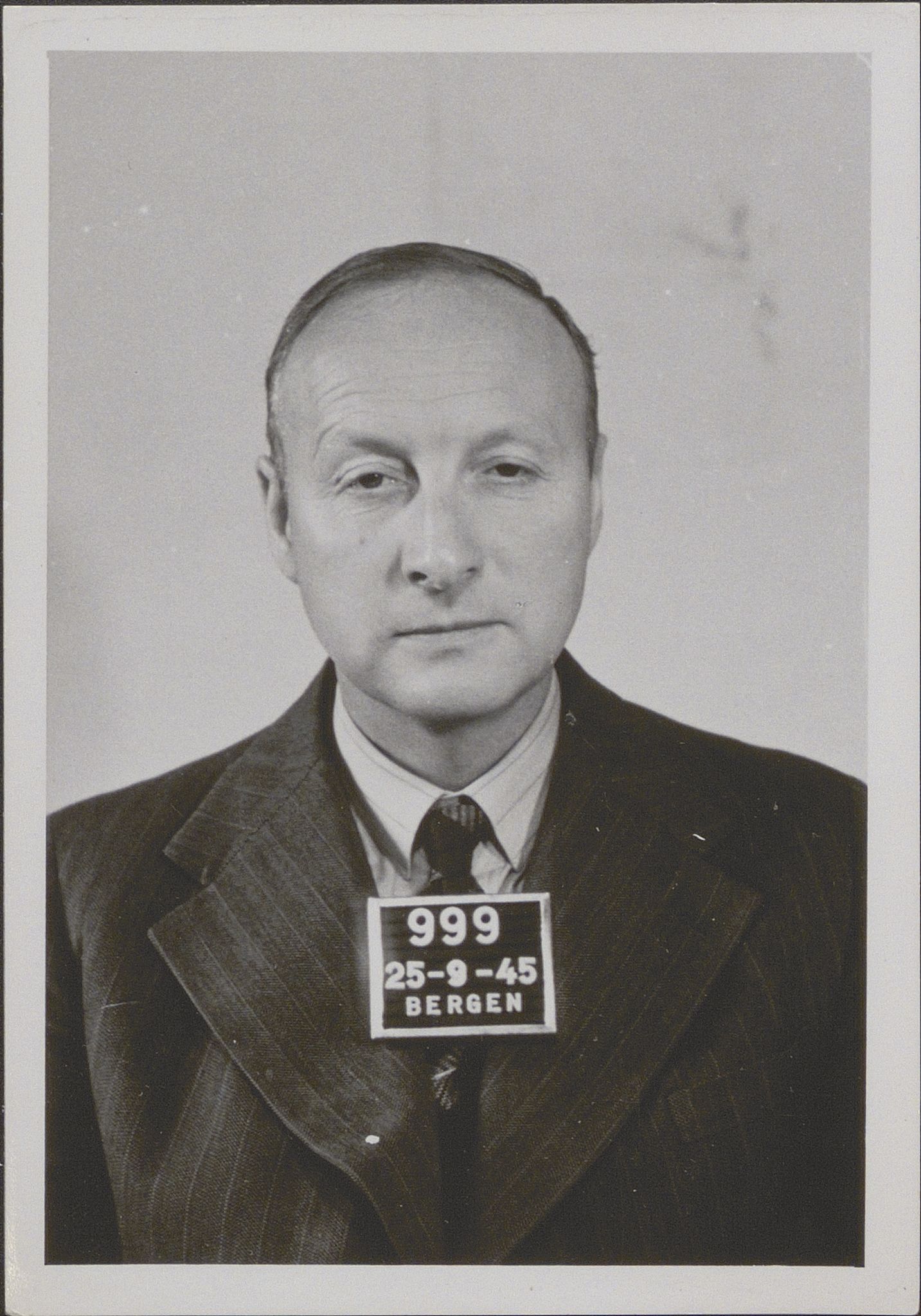 Bergen politikammer / politidistrikt, SAB/A-60401/Y/Yc/Ycd/L0004: Personfoto - landsvikere etc, 1945-1947, s. 952