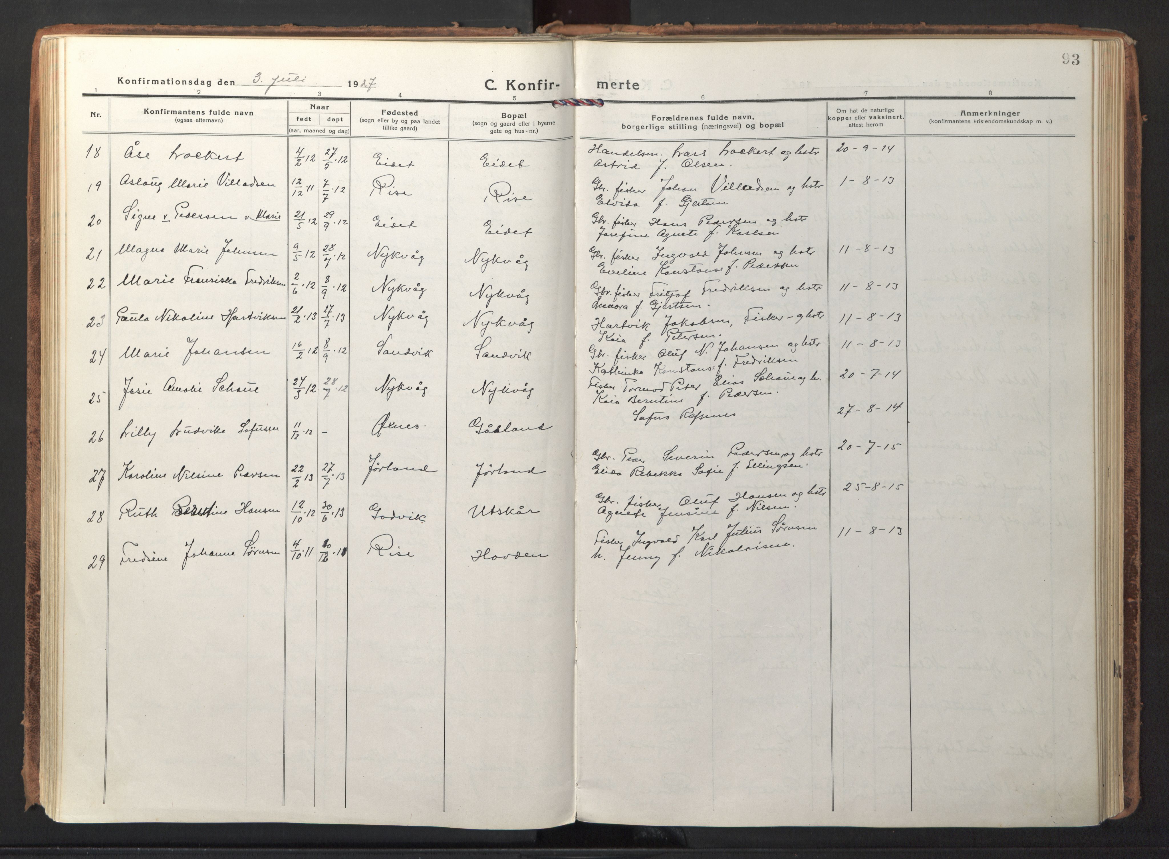 Ministerialprotokoller, klokkerbøker og fødselsregistre - Nordland, AV/SAT-A-1459/892/L1323: Ministerialbok nr. 892A04, 1917-1934, s. 93