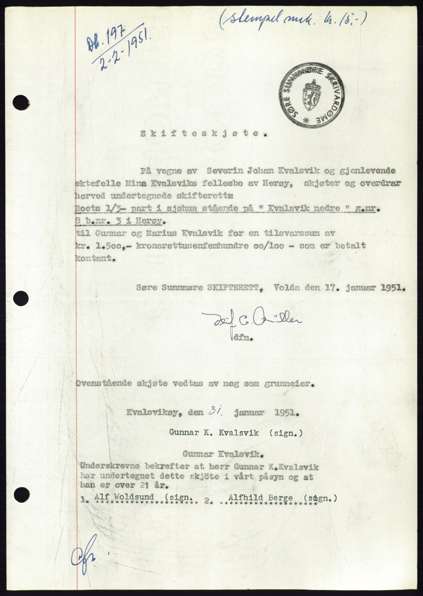 Søre Sunnmøre sorenskriveri, SAT/A-4122/1/2/2C/L0088: Pantebok nr. 14A, 1950-1951, Dagboknr: 197/1951