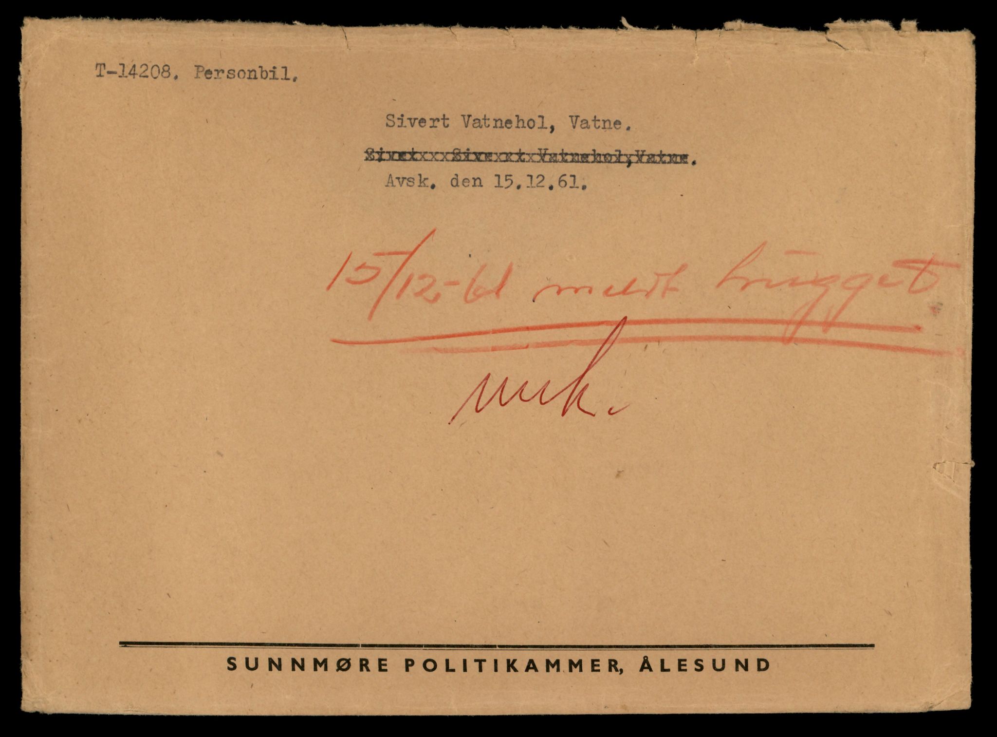 Møre og Romsdal vegkontor - Ålesund trafikkstasjon, AV/SAT-A-4099/F/Fe/L0044: Registreringskort for kjøretøy T 14205 - T 14319, 1927-1998, s. 101