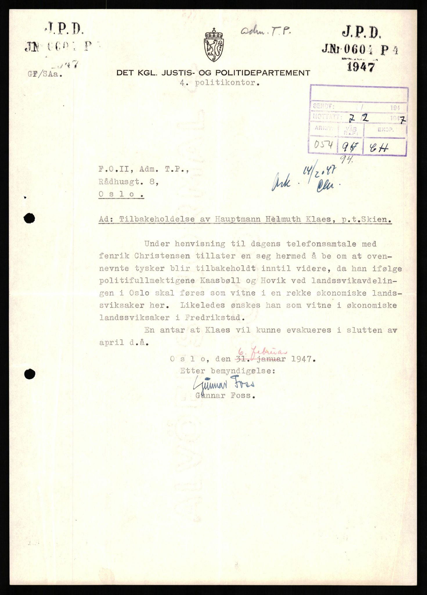 Forsvaret, Forsvarets overkommando II, AV/RA-RAFA-3915/D/Db/L0016: CI Questionaires. Tyske okkupasjonsstyrker i Norge. Tyskere., 1945-1946, s. 821