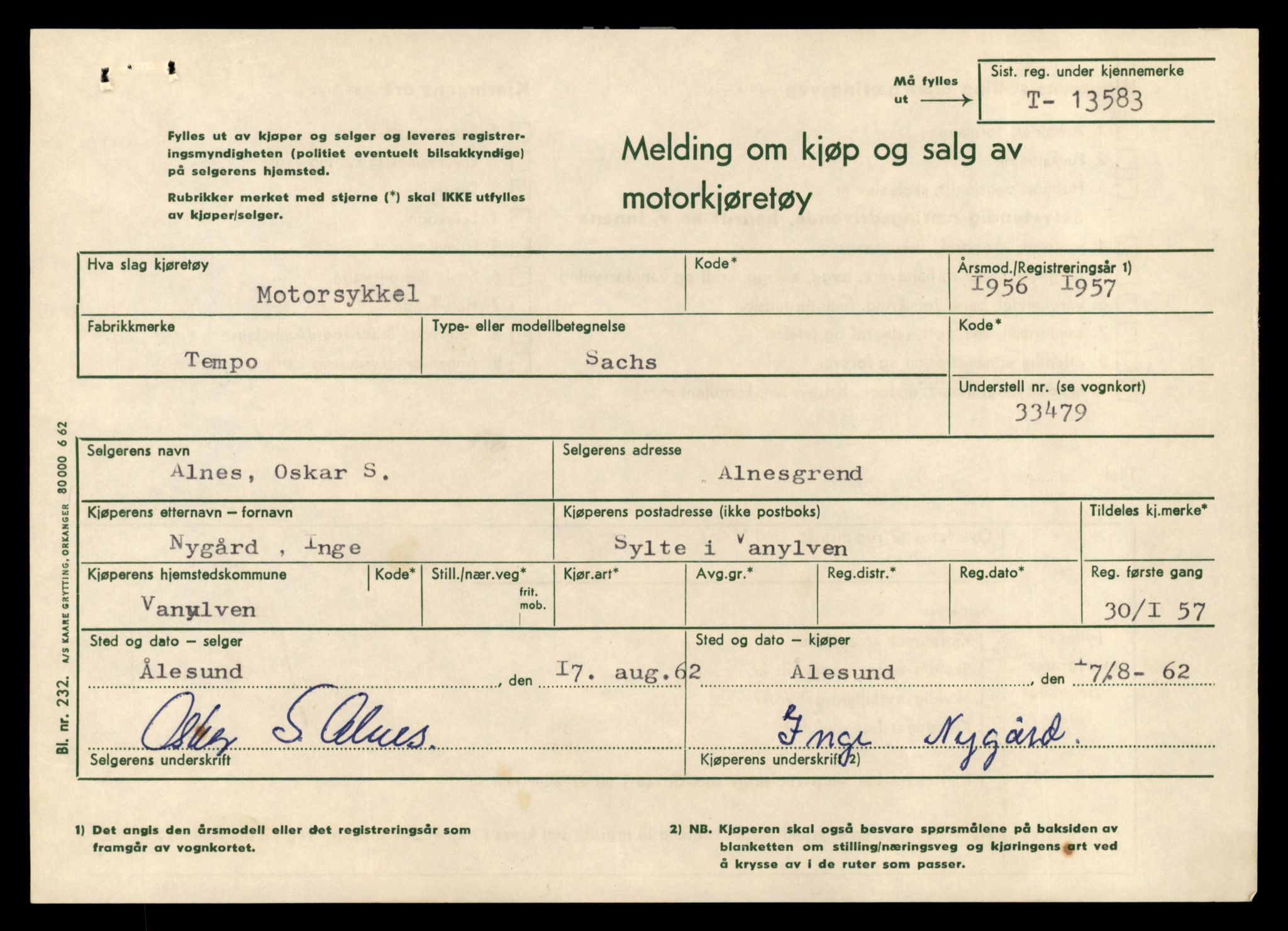 Møre og Romsdal vegkontor - Ålesund trafikkstasjon, AV/SAT-A-4099/F/Fe/L0040: Registreringskort for kjøretøy T 13531 - T 13709, 1927-1998, s. 945