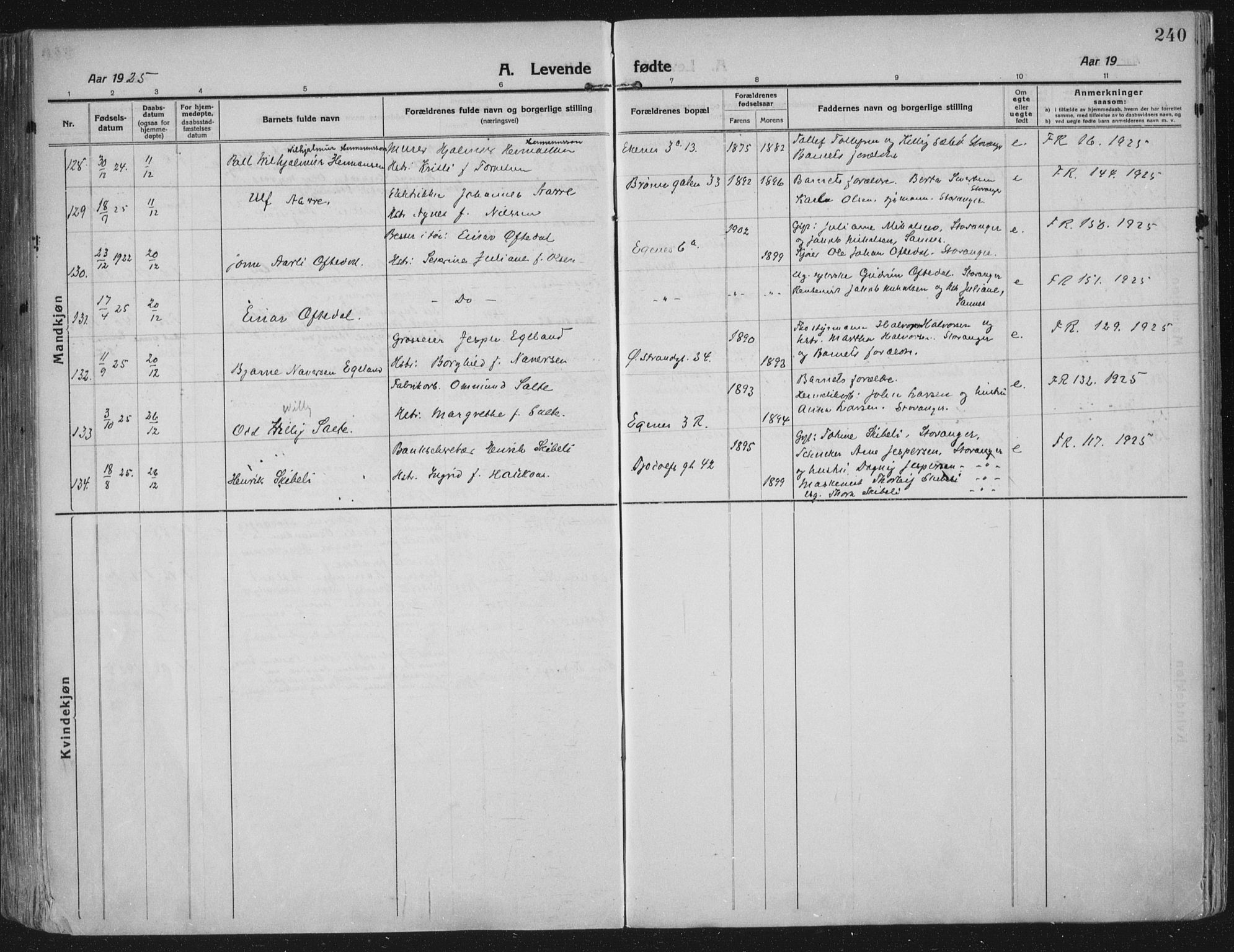 Domkirken sokneprestkontor, AV/SAST-A-101812/002/A/L0018: Ministerialbok nr. A 34, 1915-1929, s. 240