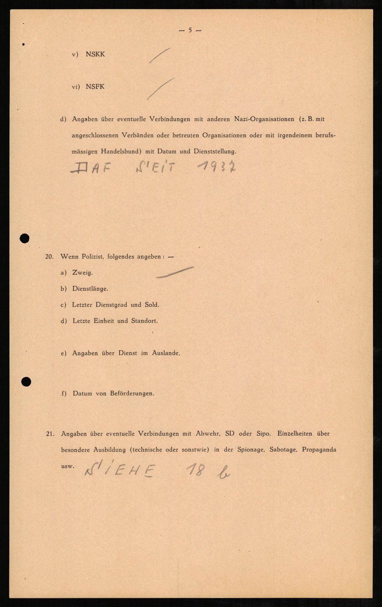 Forsvaret, Forsvarets overkommando II, AV/RA-RAFA-3915/D/Db/L0001: CI Questionaires. Tyske okkupasjonsstyrker i Norge. Tyskere., 1945-1946, s. 119