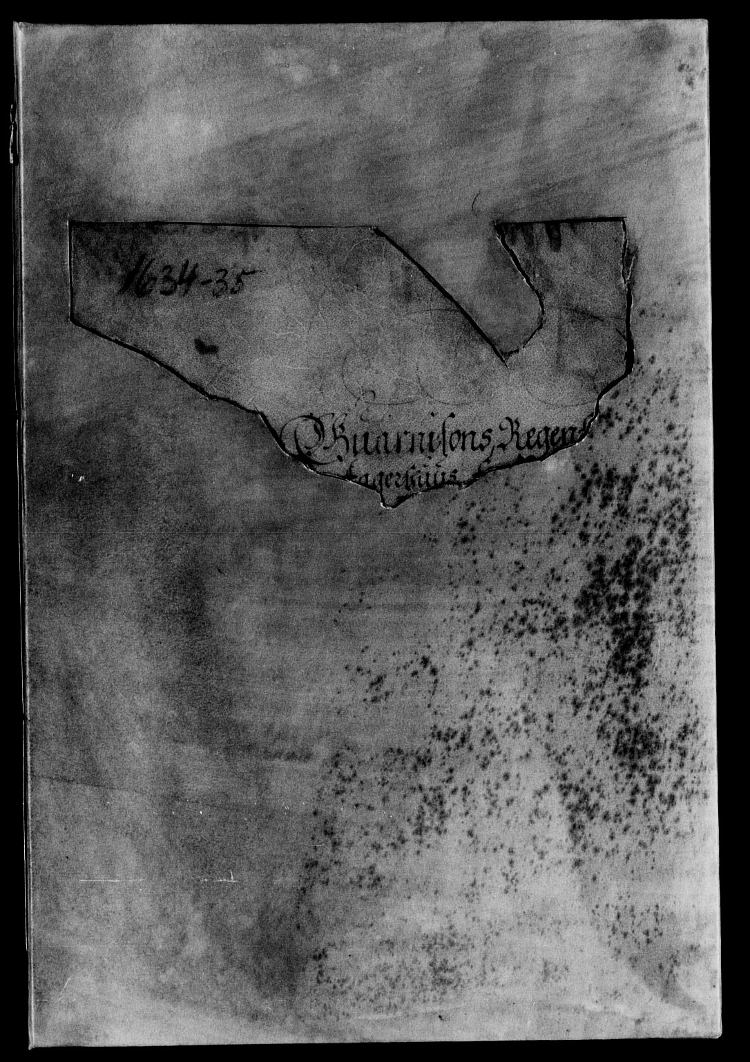 Rentekammeret inntil 1814, Reviderte regnskaper, Lensregnskaper, RA/EA-5023/R/Rb/Rba/L0121: Akershus len, 1634-1635