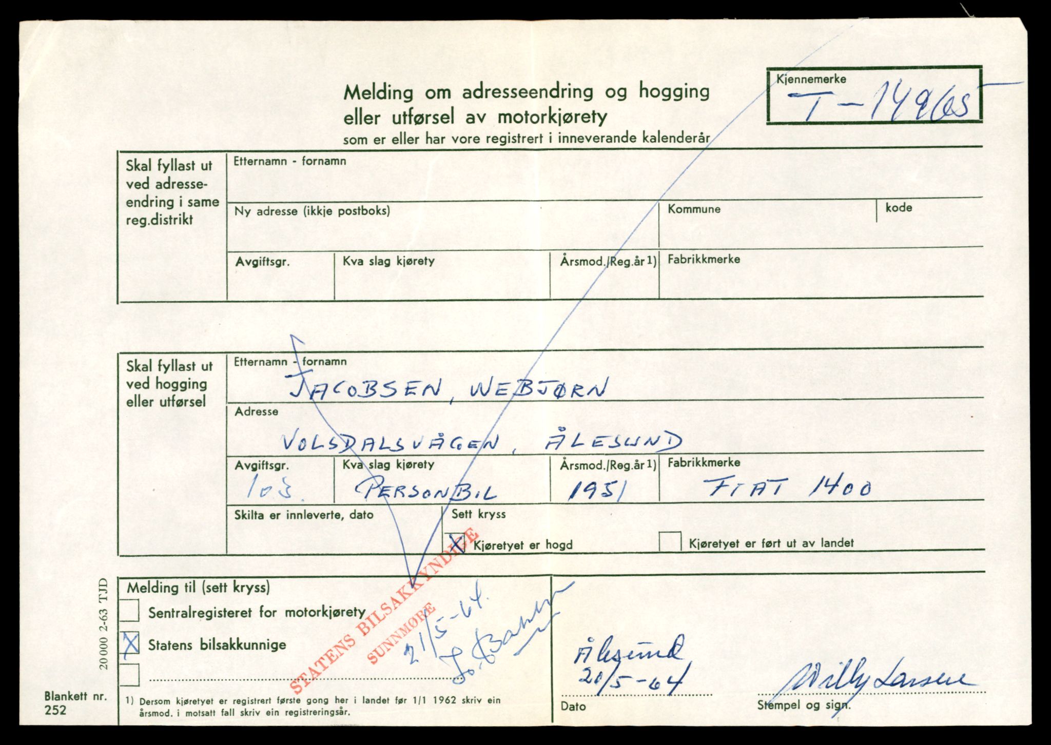 Møre og Romsdal vegkontor - Ålesund trafikkstasjon, AV/SAT-A-4099/F/Fe/L0049: Registreringskort for kjøretøy T 14864 - T 18613, 1927-1998, s. 2379