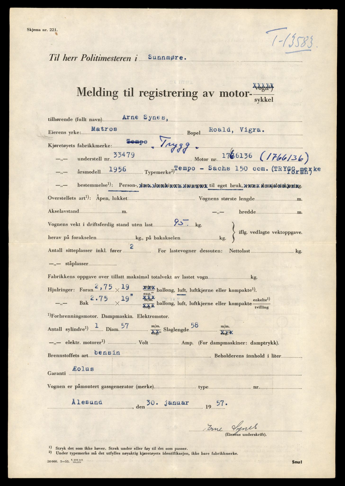 Møre og Romsdal vegkontor - Ålesund trafikkstasjon, AV/SAT-A-4099/F/Fe/L0040: Registreringskort for kjøretøy T 13531 - T 13709, 1927-1998, s. 941