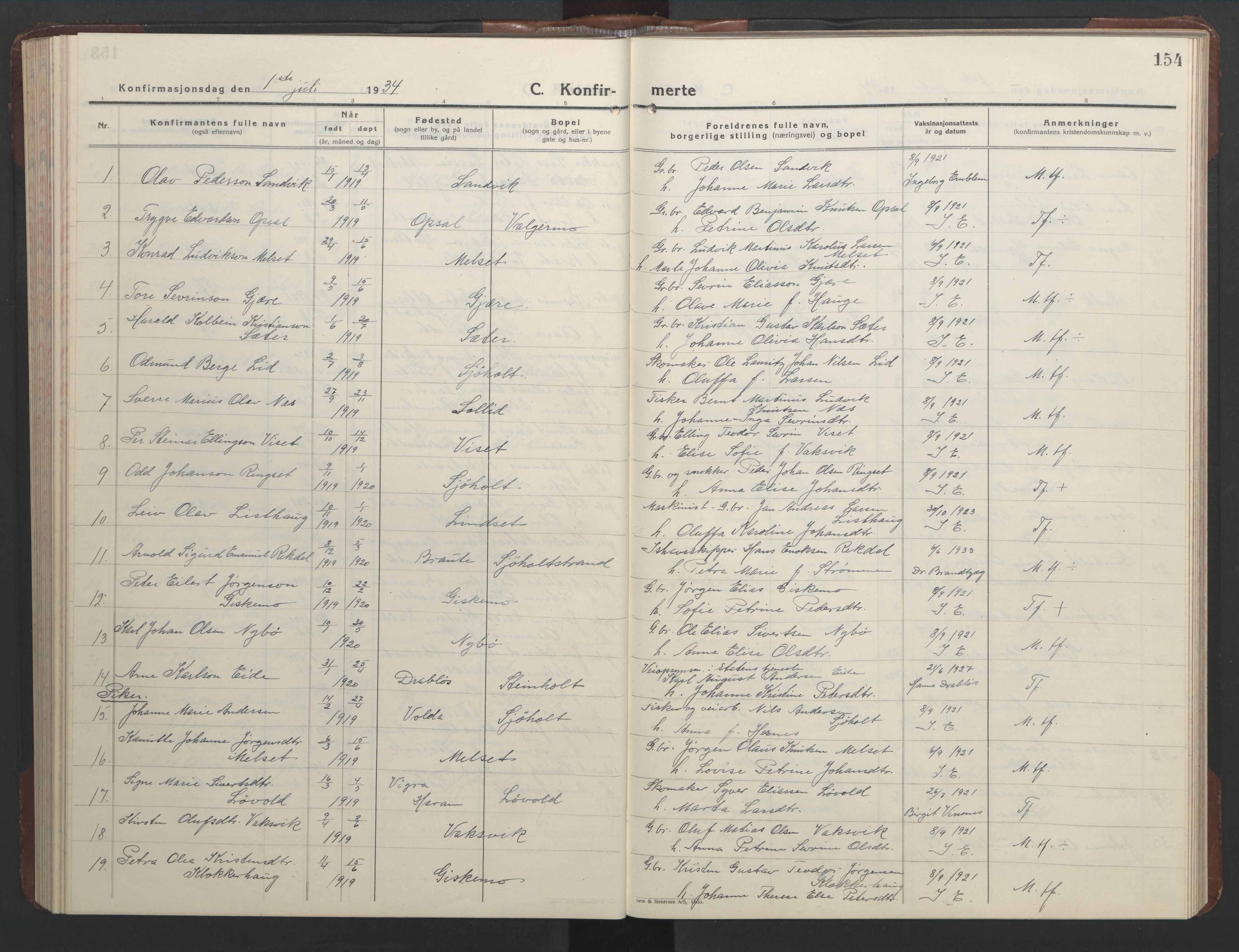 Ministerialprotokoller, klokkerbøker og fødselsregistre - Møre og Romsdal, SAT/A-1454/522/L0329: Klokkerbok nr. 522C08, 1926-1951, s. 154