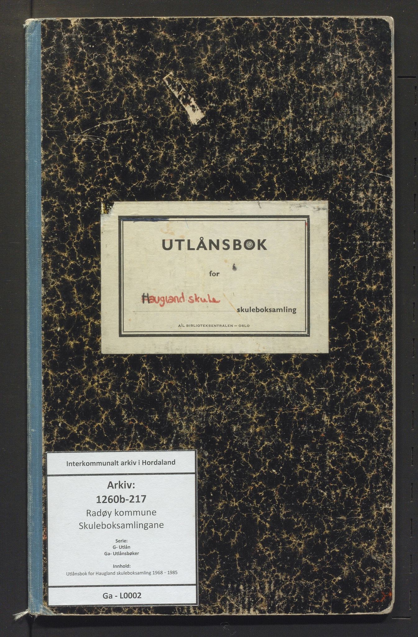 Radøy kommune. Skuleboksamlingane, IKAH/1260b-217/G/Ga/L0002: Utlånsbok for Haugland skuleboksamling, 1968-1985