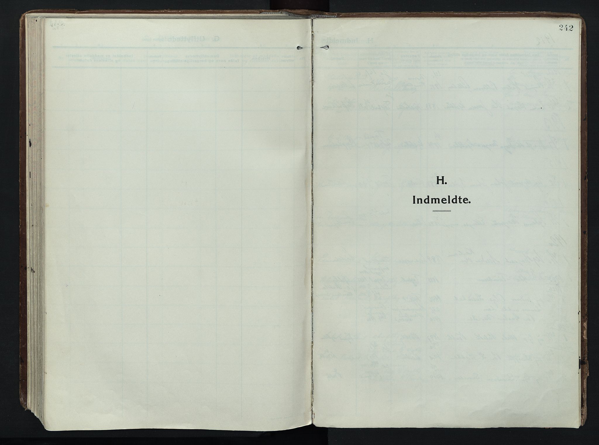 Trysil prestekontor, SAH/PREST-046/H/Ha/Haa/L0014: Ministerialbok nr. 14, 1912-1923, s. 242