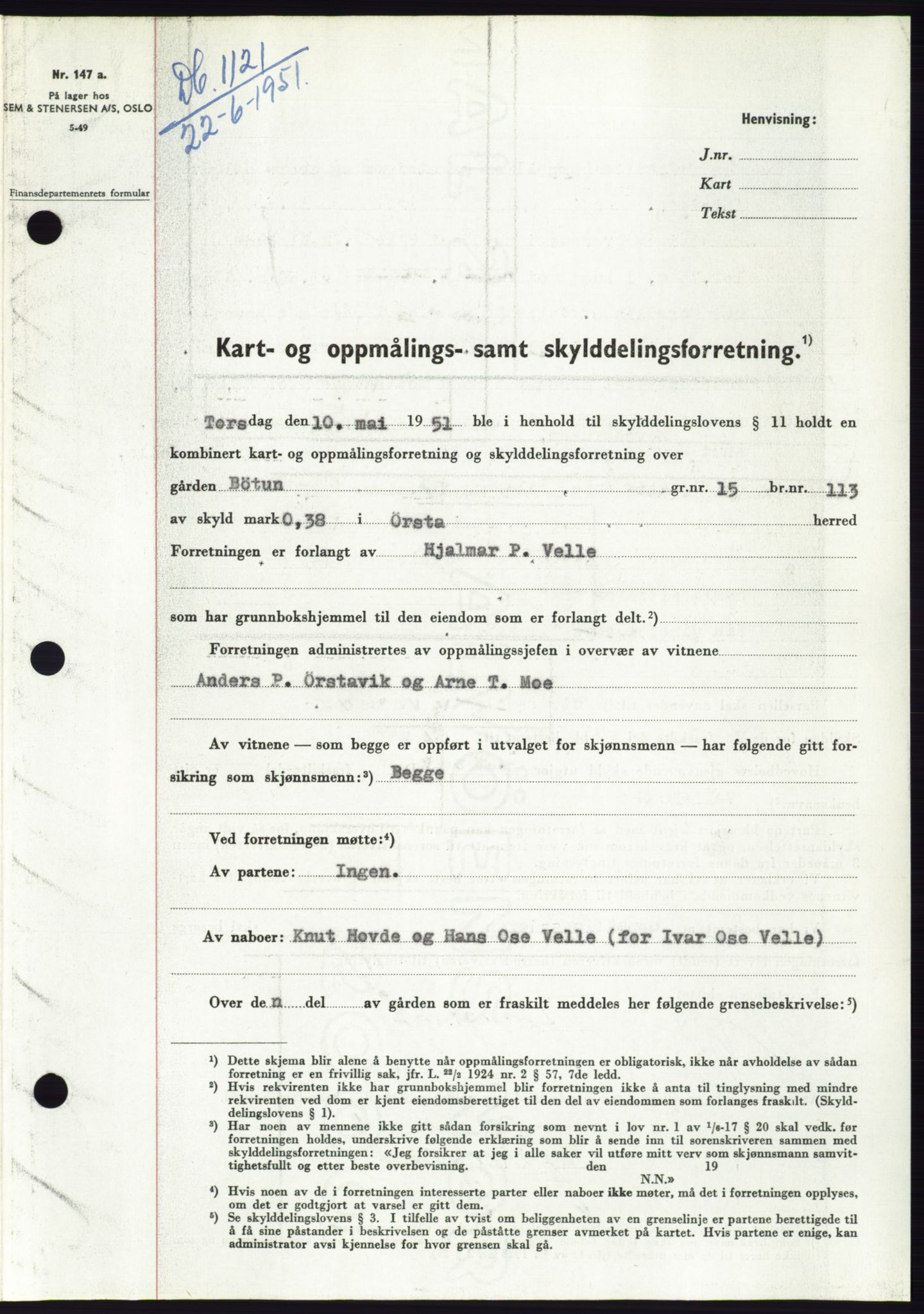 Søre Sunnmøre sorenskriveri, SAT/A-4122/1/2/2C/L0089: Pantebok nr. 15A, 1951-1951, Dagboknr: 1121/1951